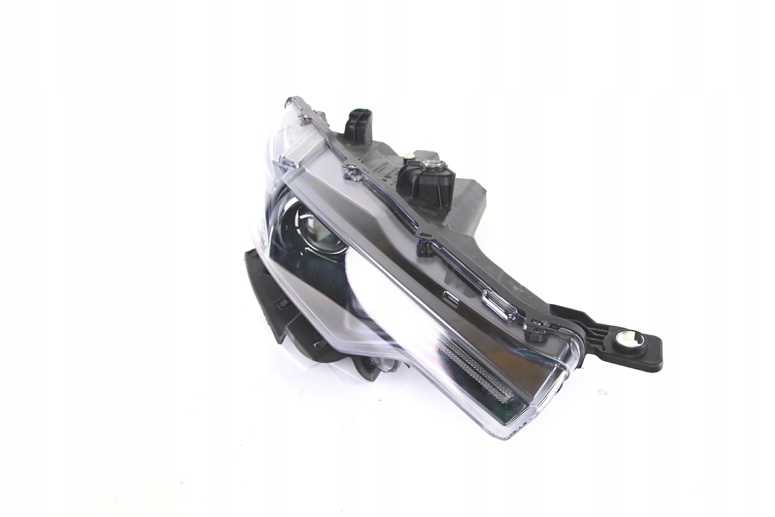 LAMPA REFLEKTOR PRAWY XENON LED MASERATI LEVANTE Producent części Maserati