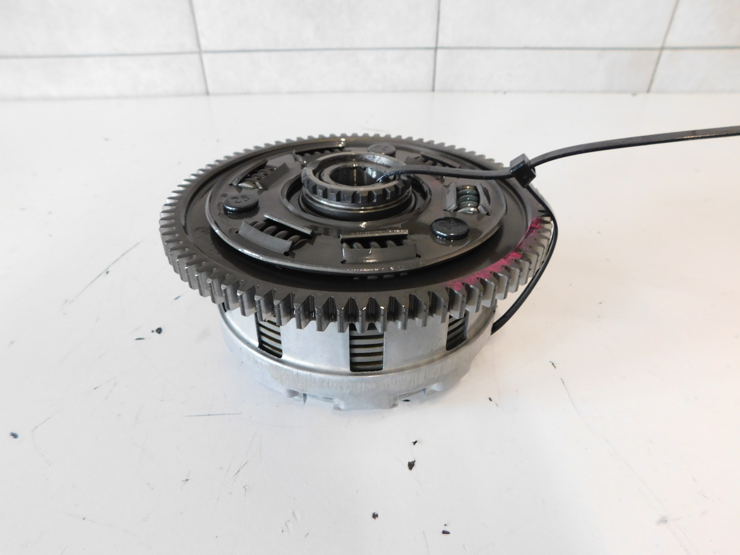 SUZUKI GSX-R 750 K4 SPRZĘGŁO KOSZ SPRZĘGŁOWY