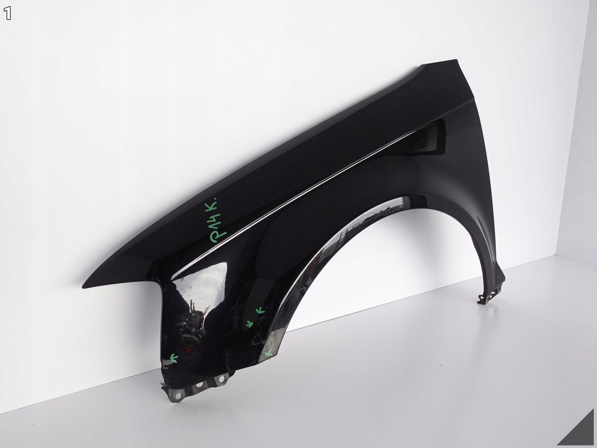 AUDI RS3 8P0 09-12 CARBON fender left front
