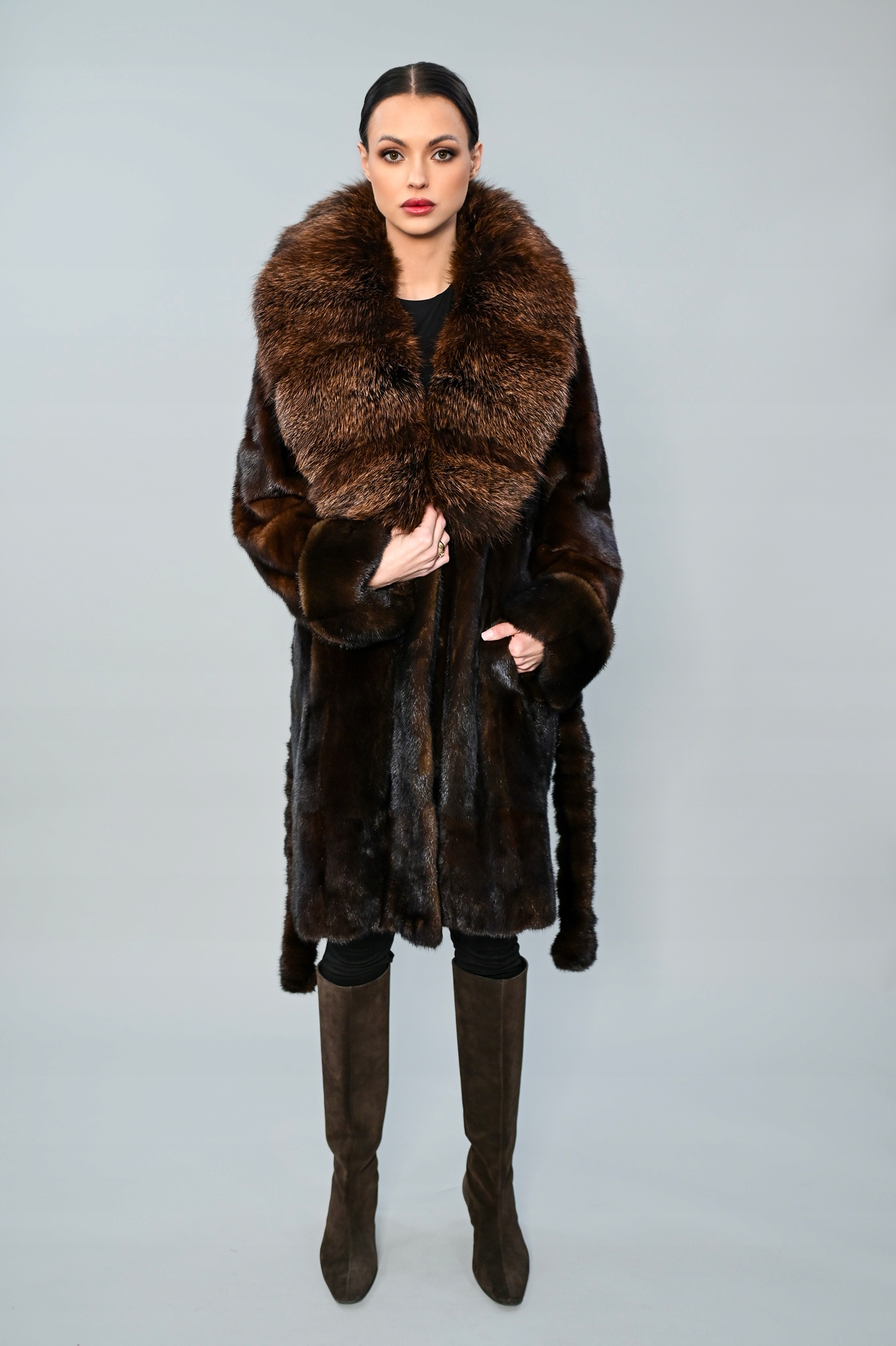 SAGA FURS-FUTRO Z NOREK-NORKI Z KAPTUREM-KURTKA- TRENCZ - XL/2XL