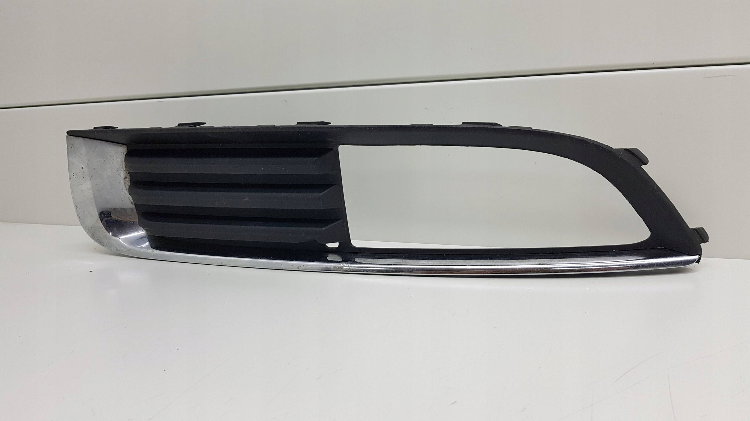OPEL INSIGNIA A 2008 - grid left bumper front 903200023