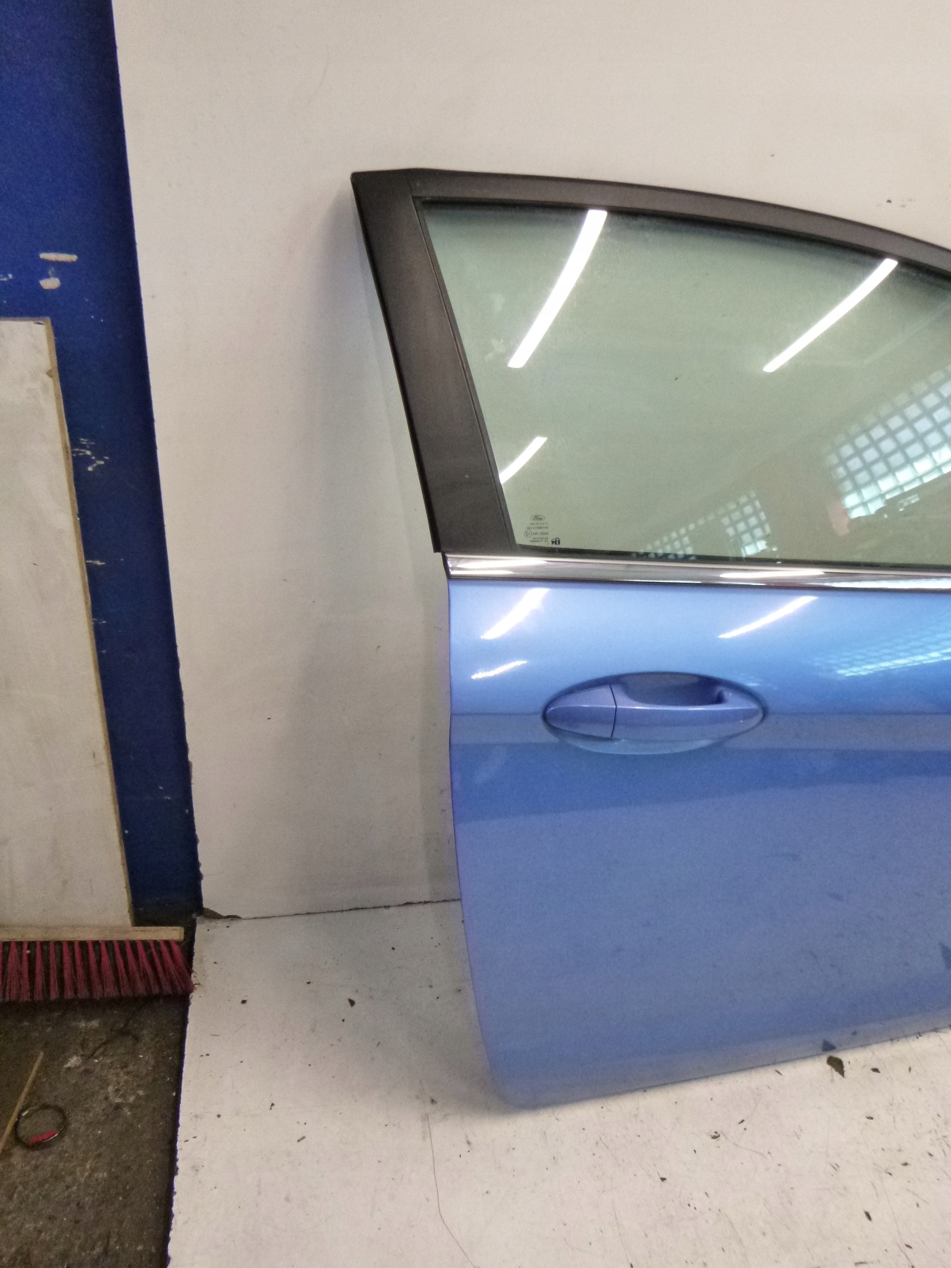 door front left Ford Fiesta MK7 2009-2012 lakier 99 complete 3D