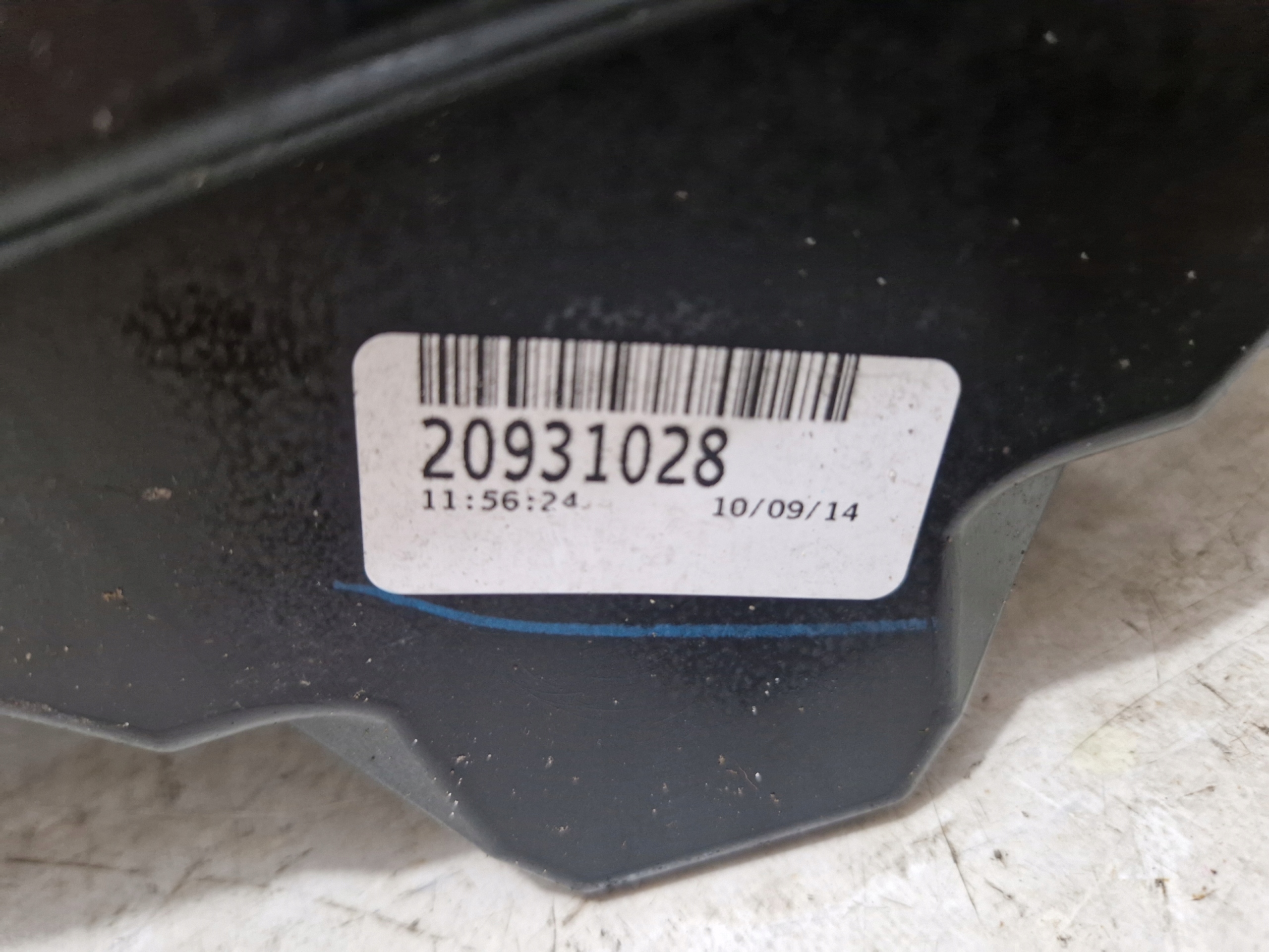 CADILLAC ESCALADE IV 2014 - 6.2 V8 REZONATOR DOLOT filter 20931028