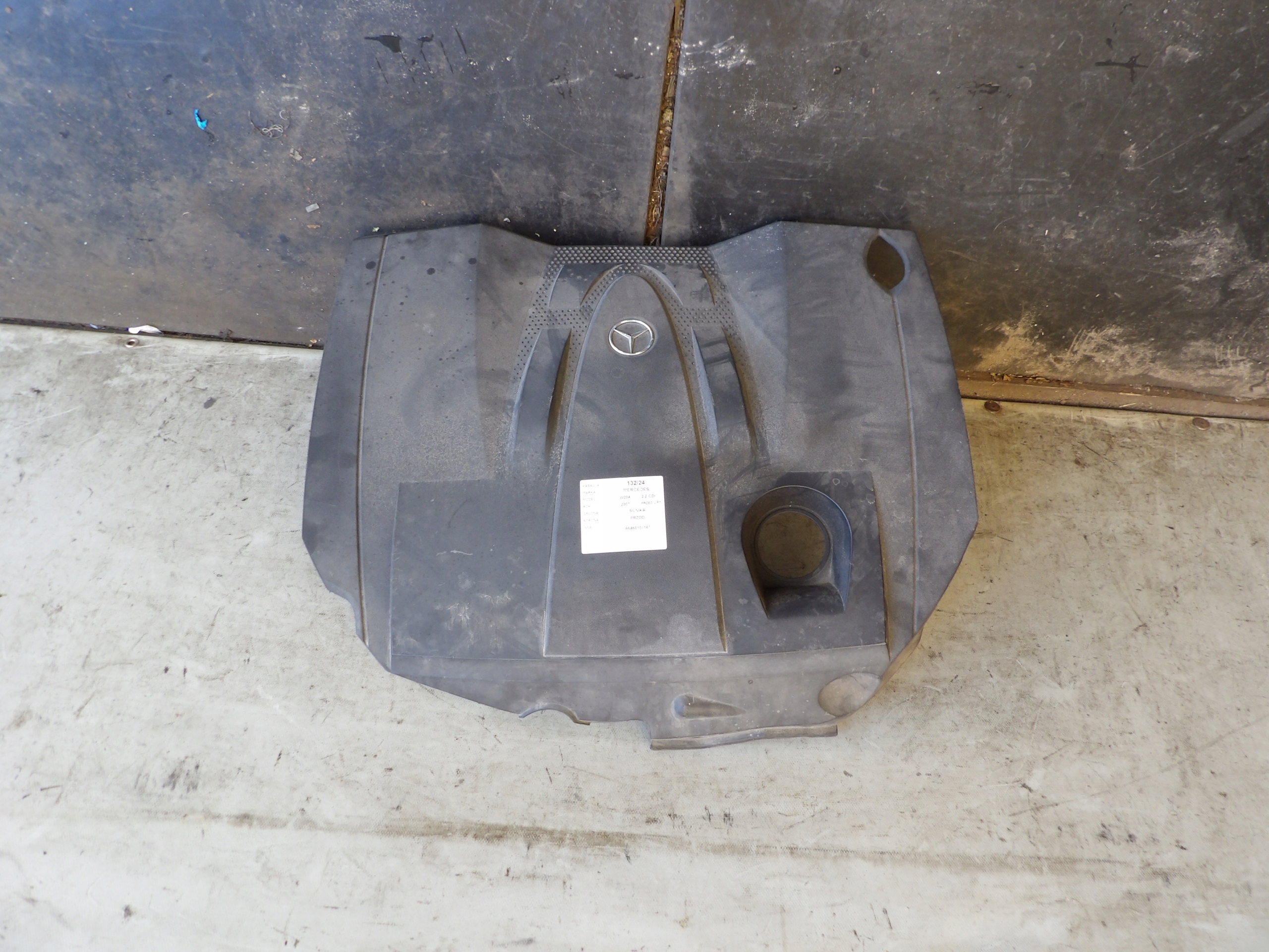 Mercedes W204 2,2 CDI motorabdeckung oben A6460101167