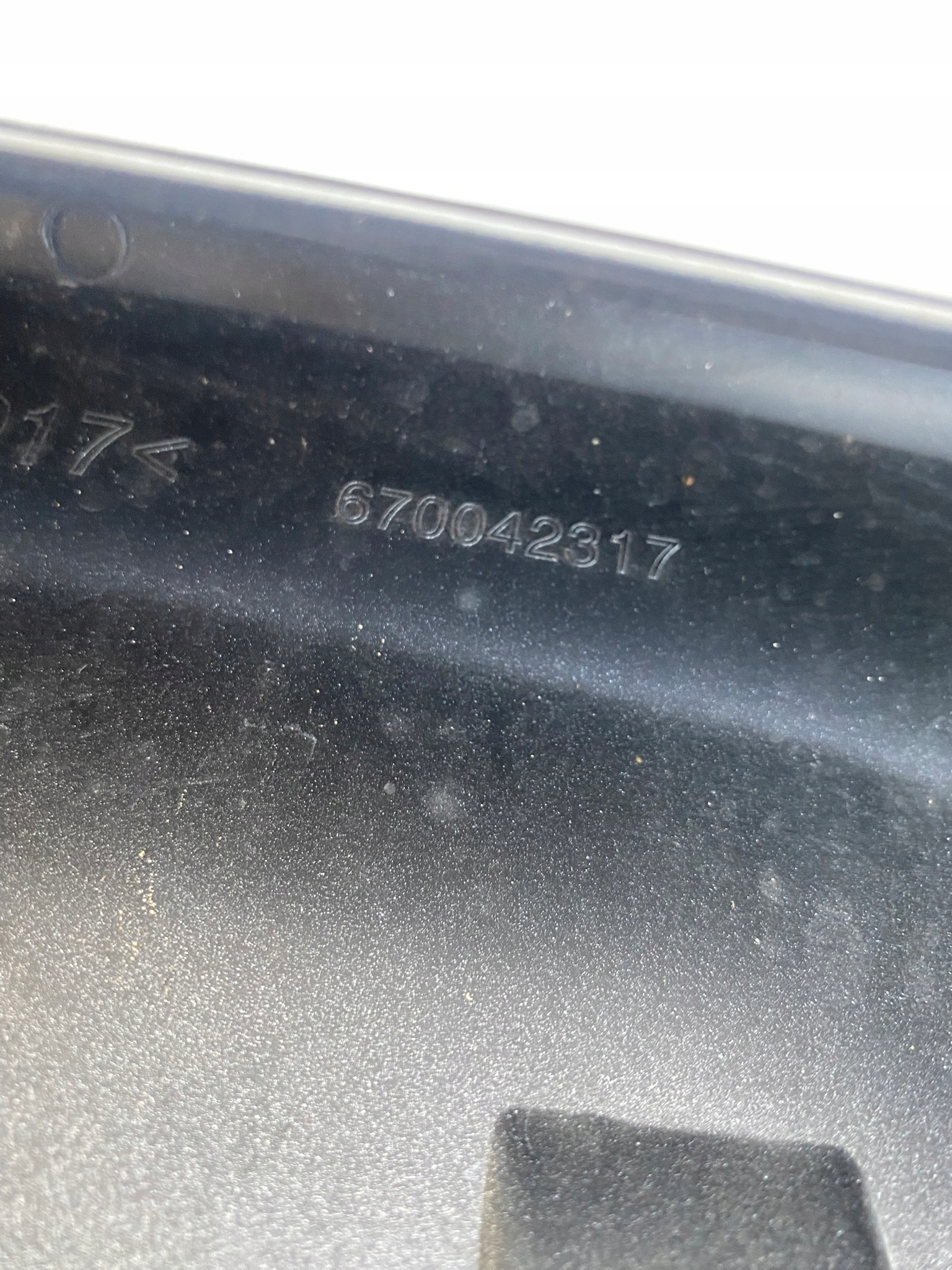 MASERATI LEVANTE 16- SPOILER nárazníku předek 670042317