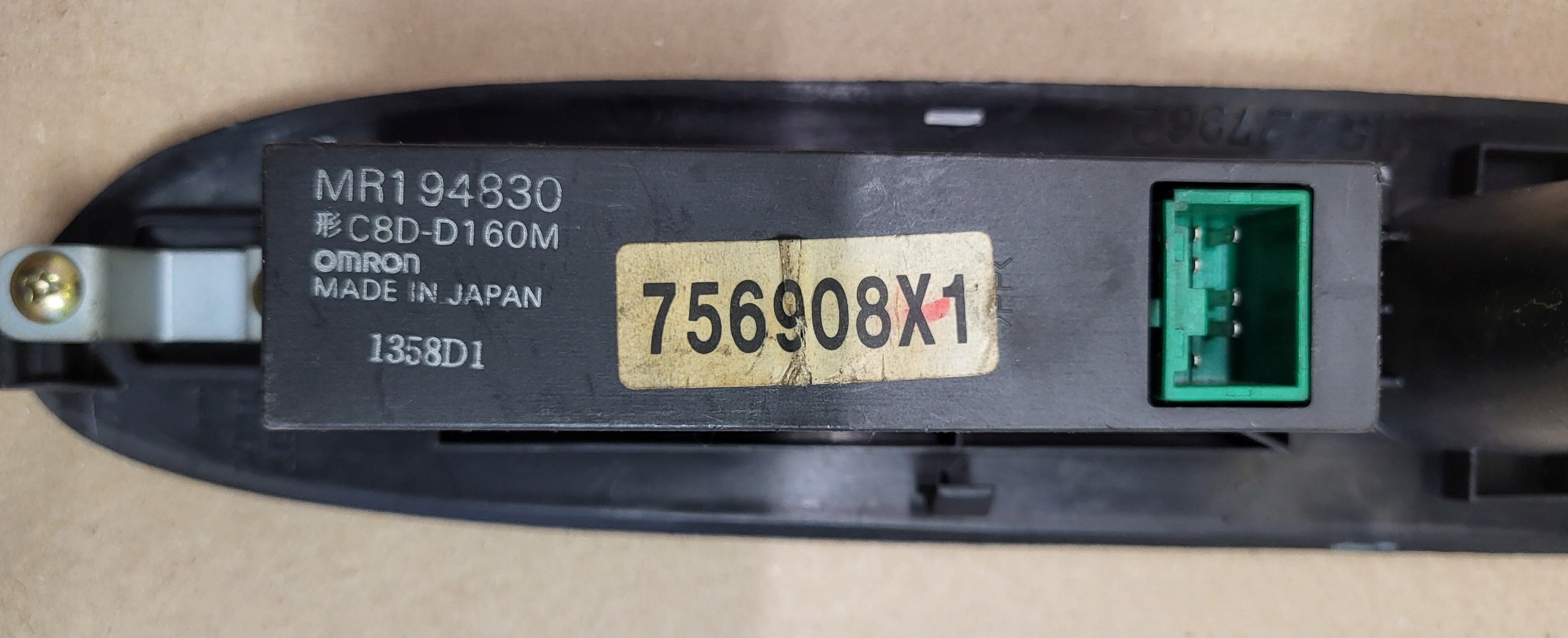 PANEL window control switch cover MITSUBISHI COLT MR194830 C8D-D160M OE EU