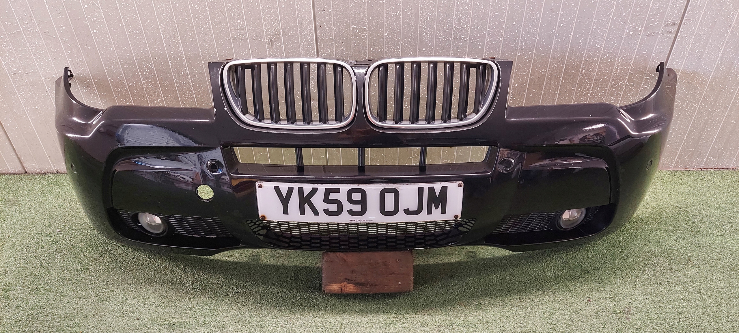 bumper front BMW X3 E83 m-packet LAK: 475 BLACK SAPHIRE