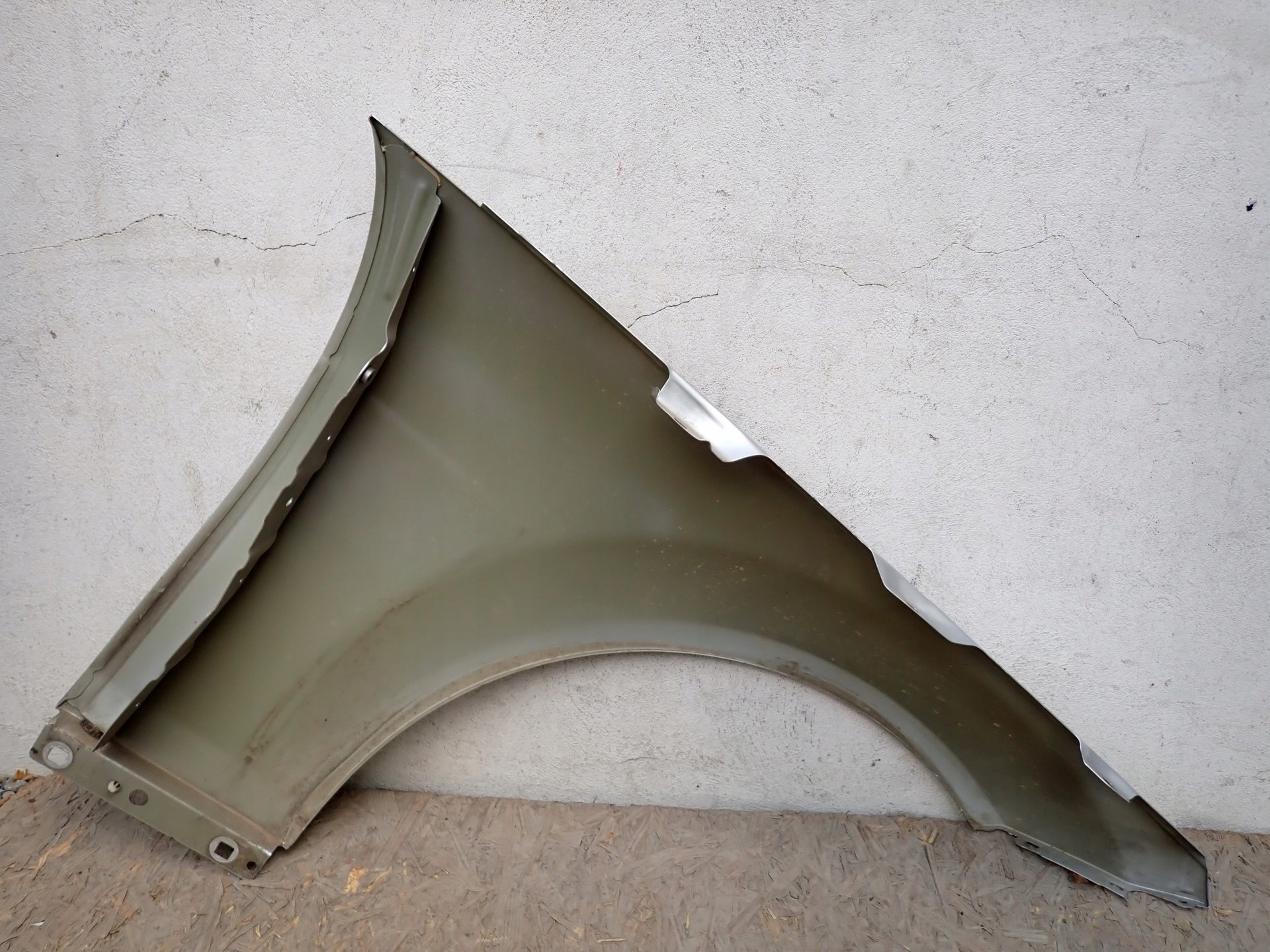 fender left front front MERCEDES C KLASA 204 2007-2014R A2048810901