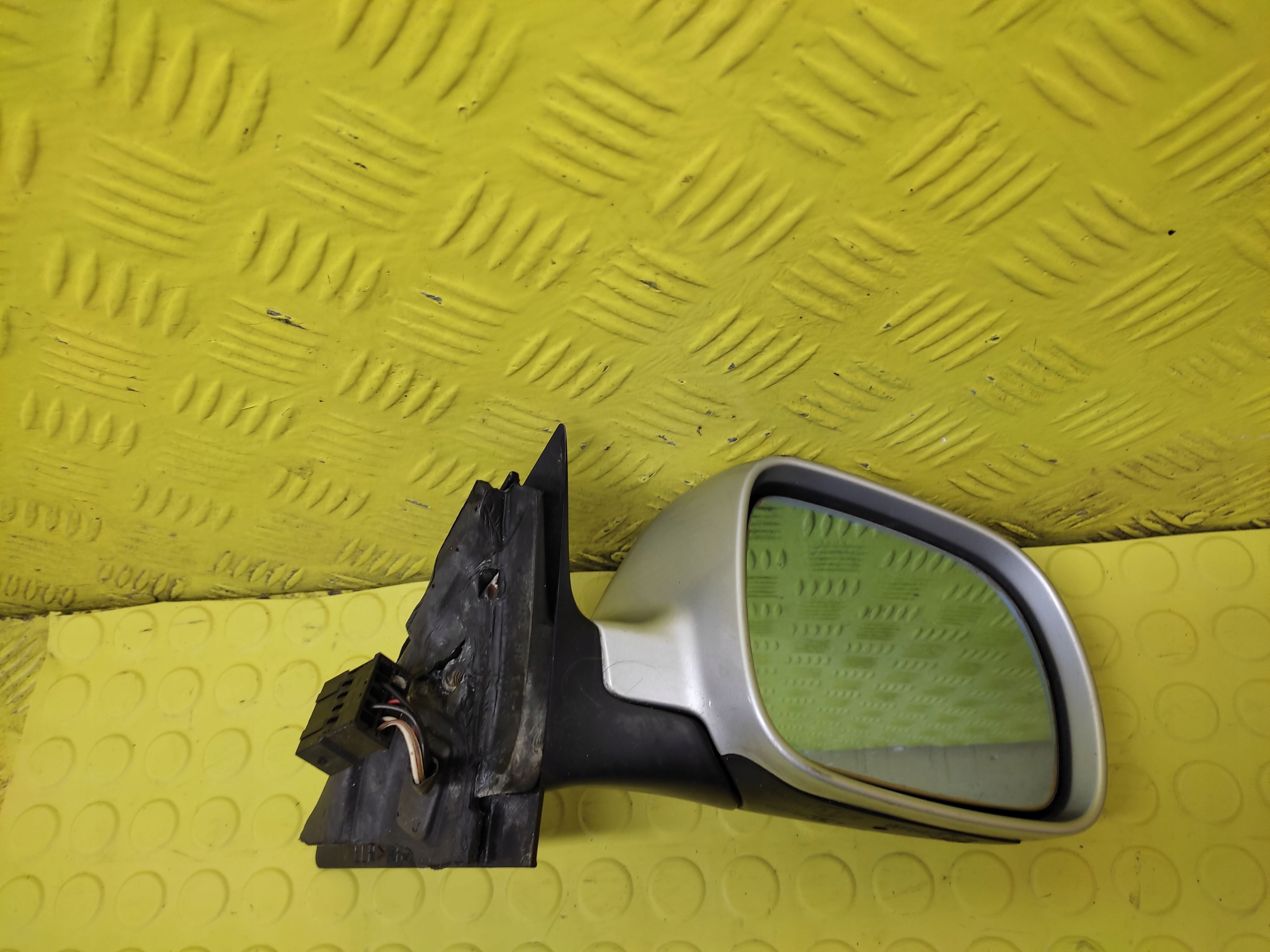 AUDI A4 B5 KOMBI mirror exterior right 5 PIN