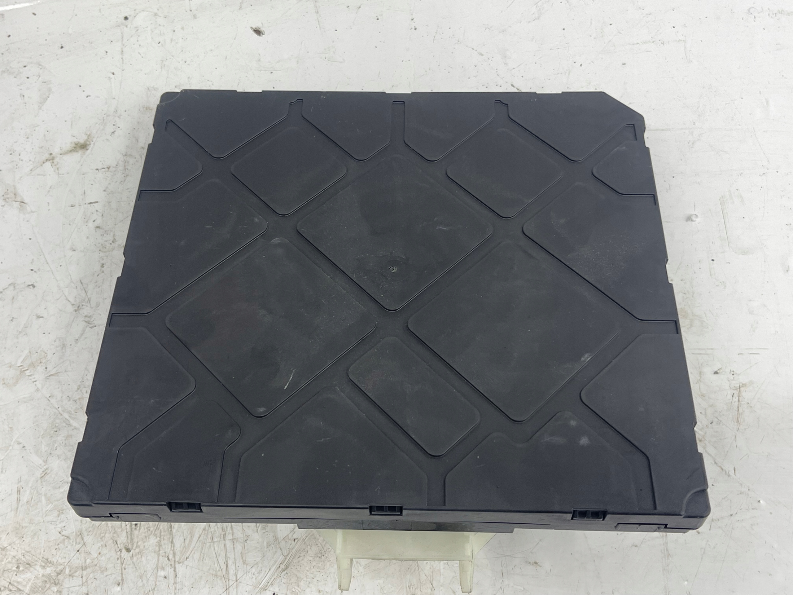 module control unit KOMFORTU BCM 5Q0937084AJ LEON OCTAVIA III A3 8V GOLF VII