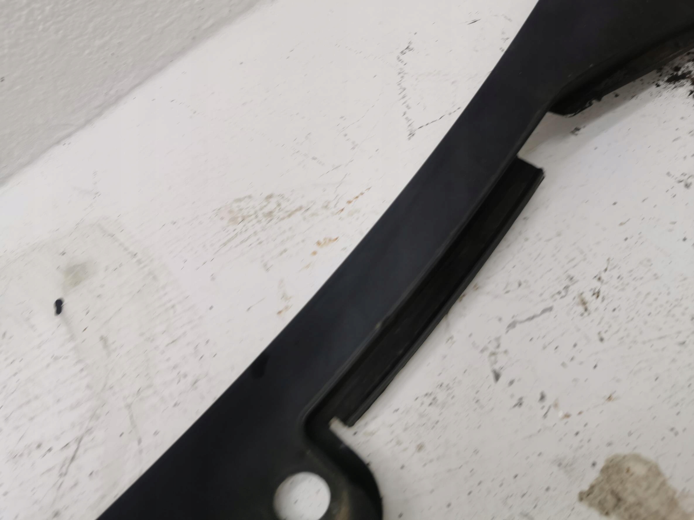 moulding under the window upper AUDI A4 B8 8K1819403 07-15