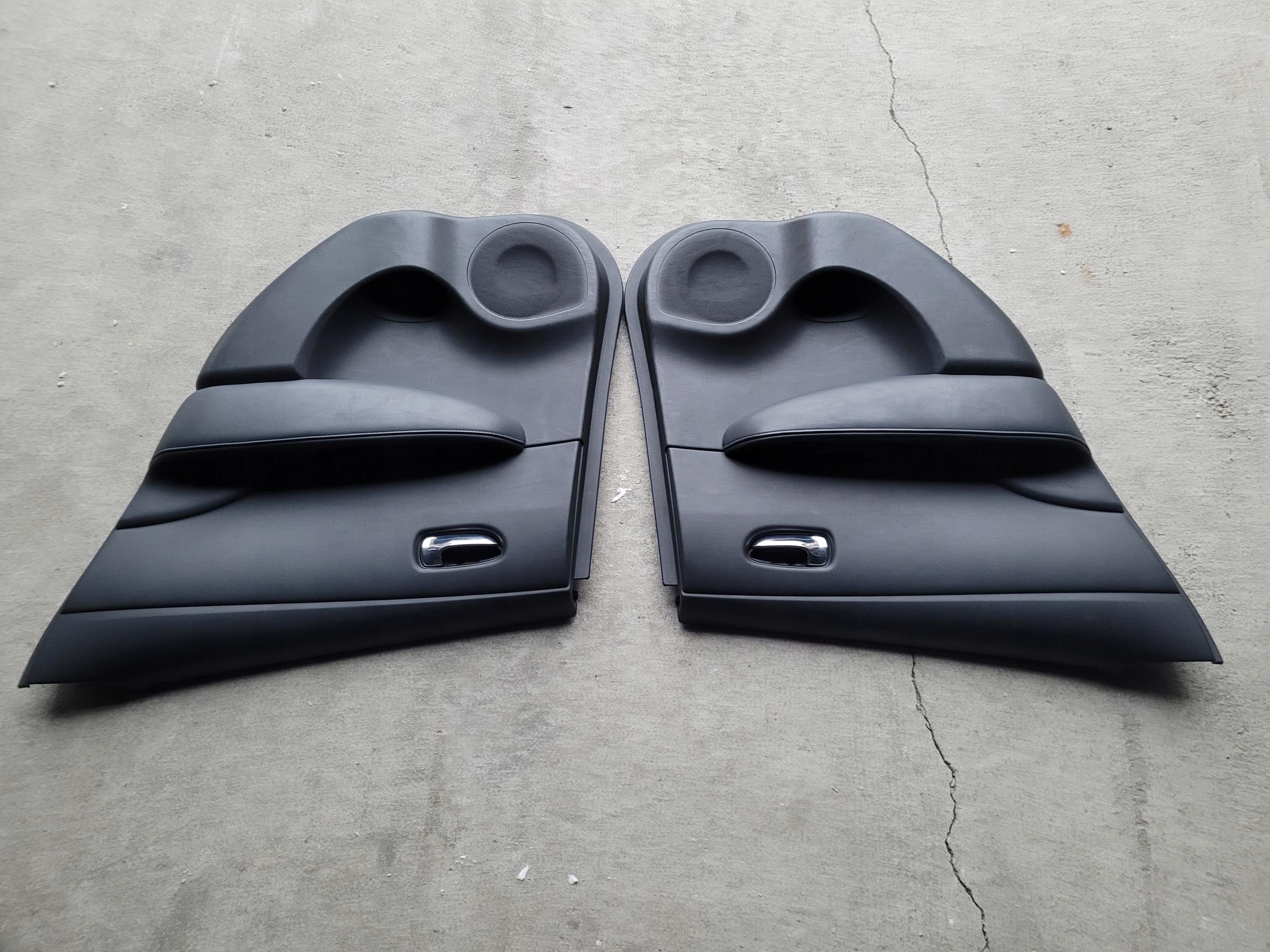 side door rear part rear left NISSAN LEAF II ZE1