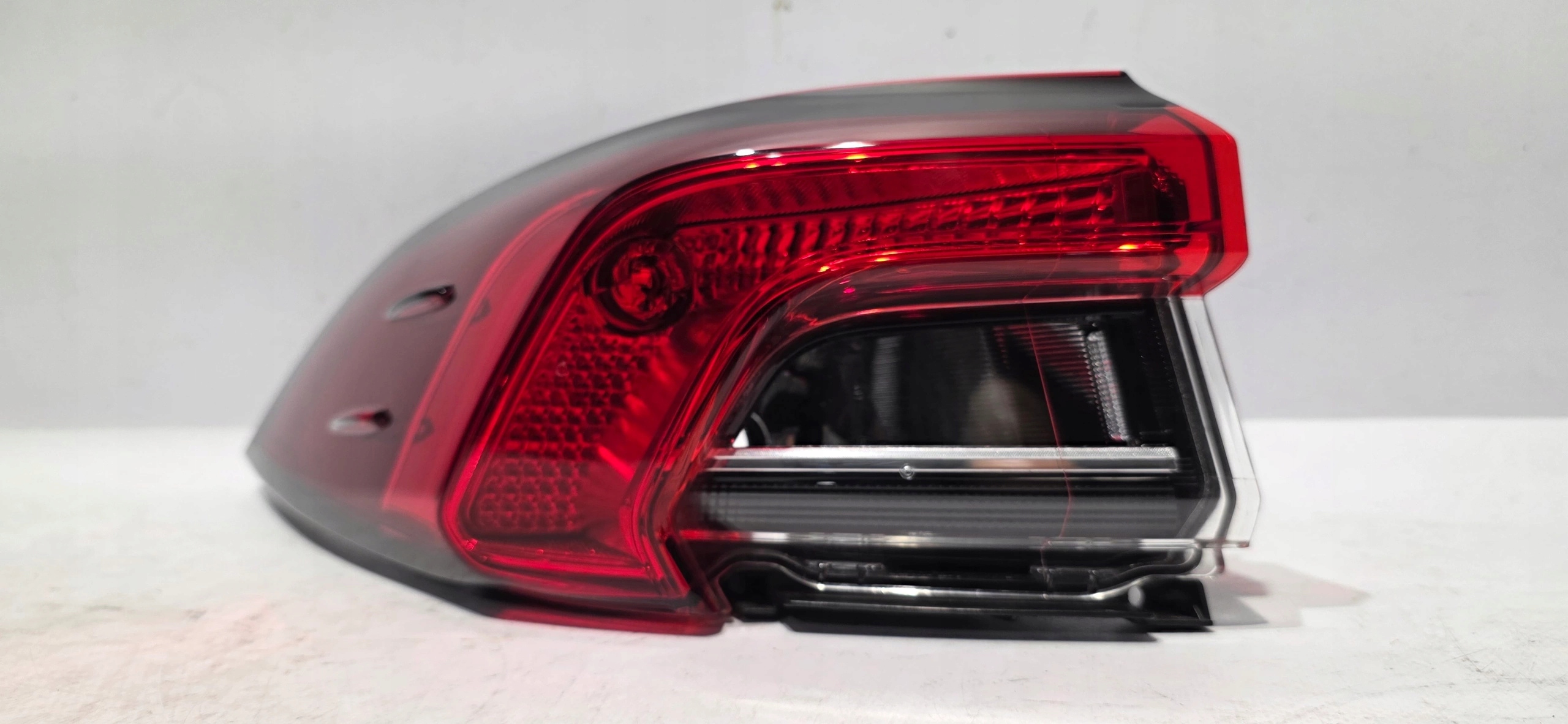 light left rear part rear TOYOTA COROLLA E21 sedan 18- original 81560-02D11