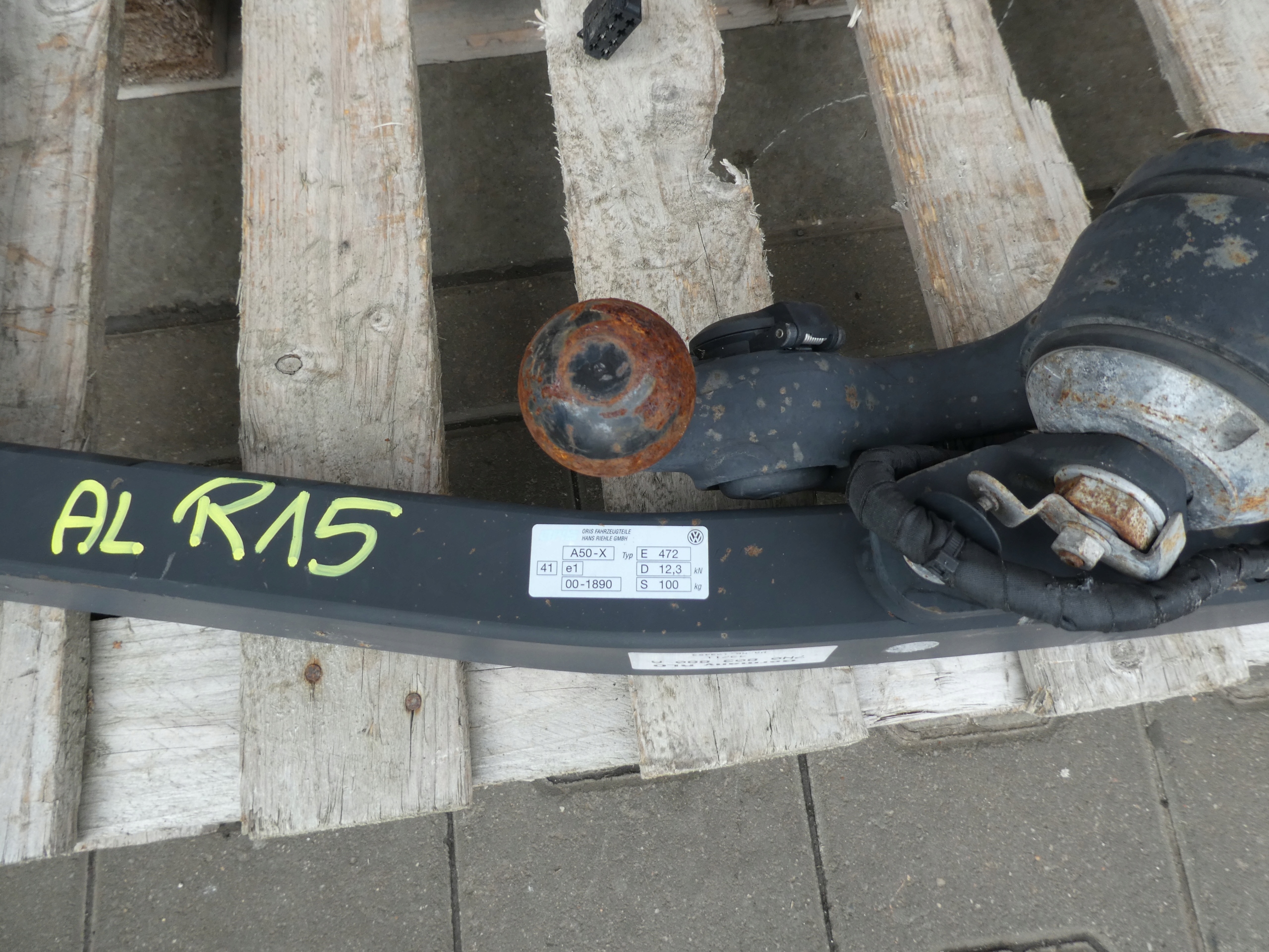 tow sider VW SHARAN SEAT ALHAMBRA 7N0803880A