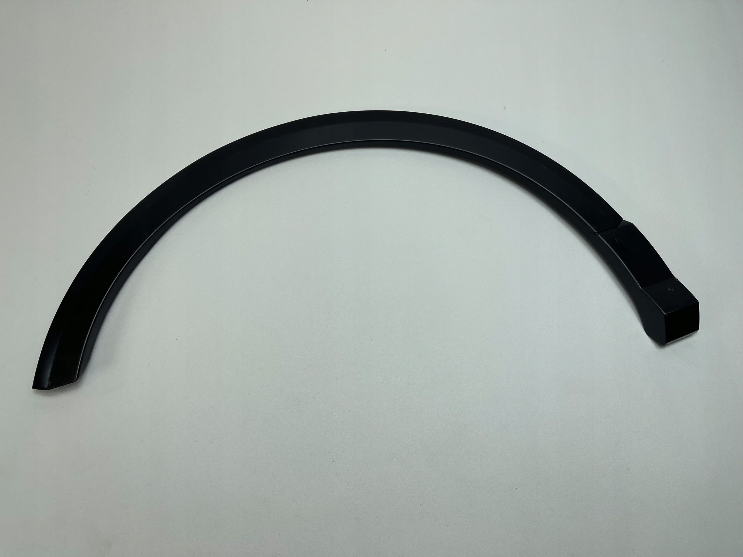 L5 AUDI Q2 81A modanatura parafango Destro posteriore 81A853818A