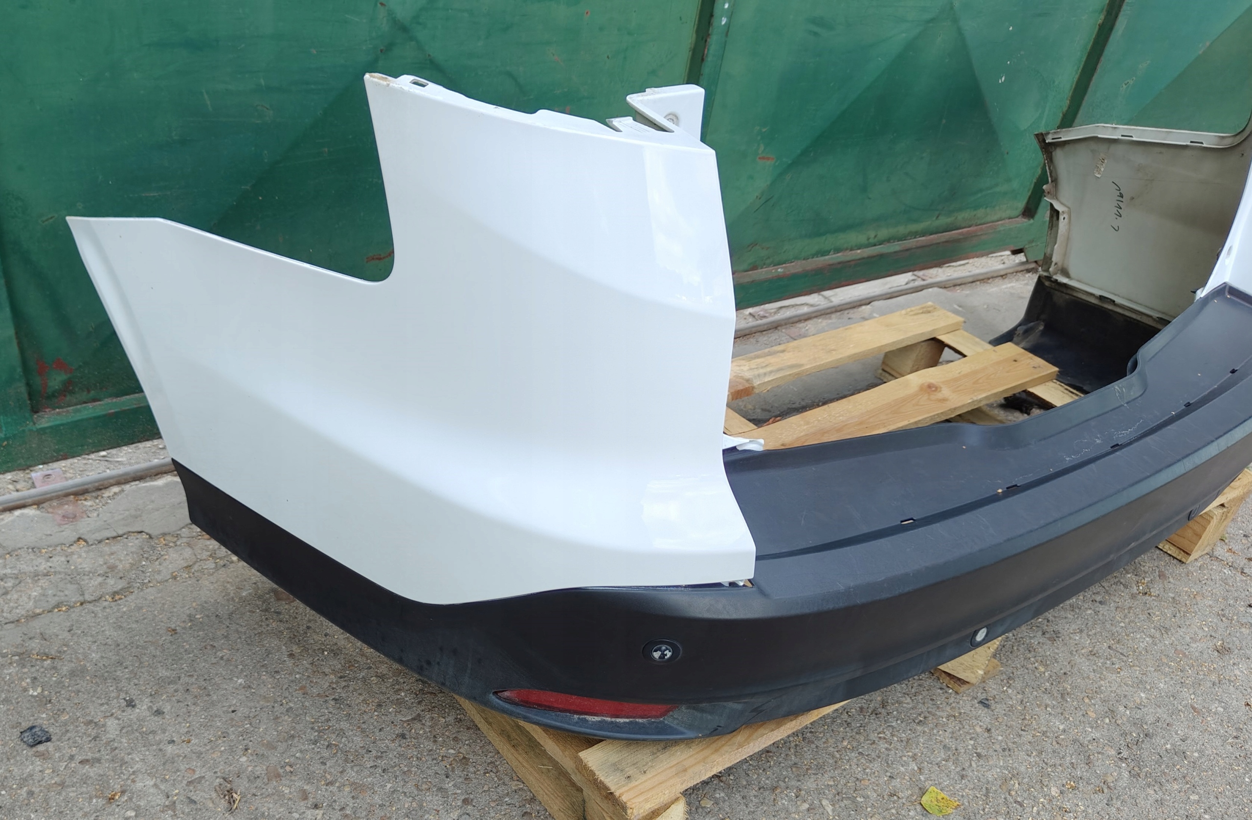 FORD FOCUS MK3 13R Stoßstange heck Z PDC