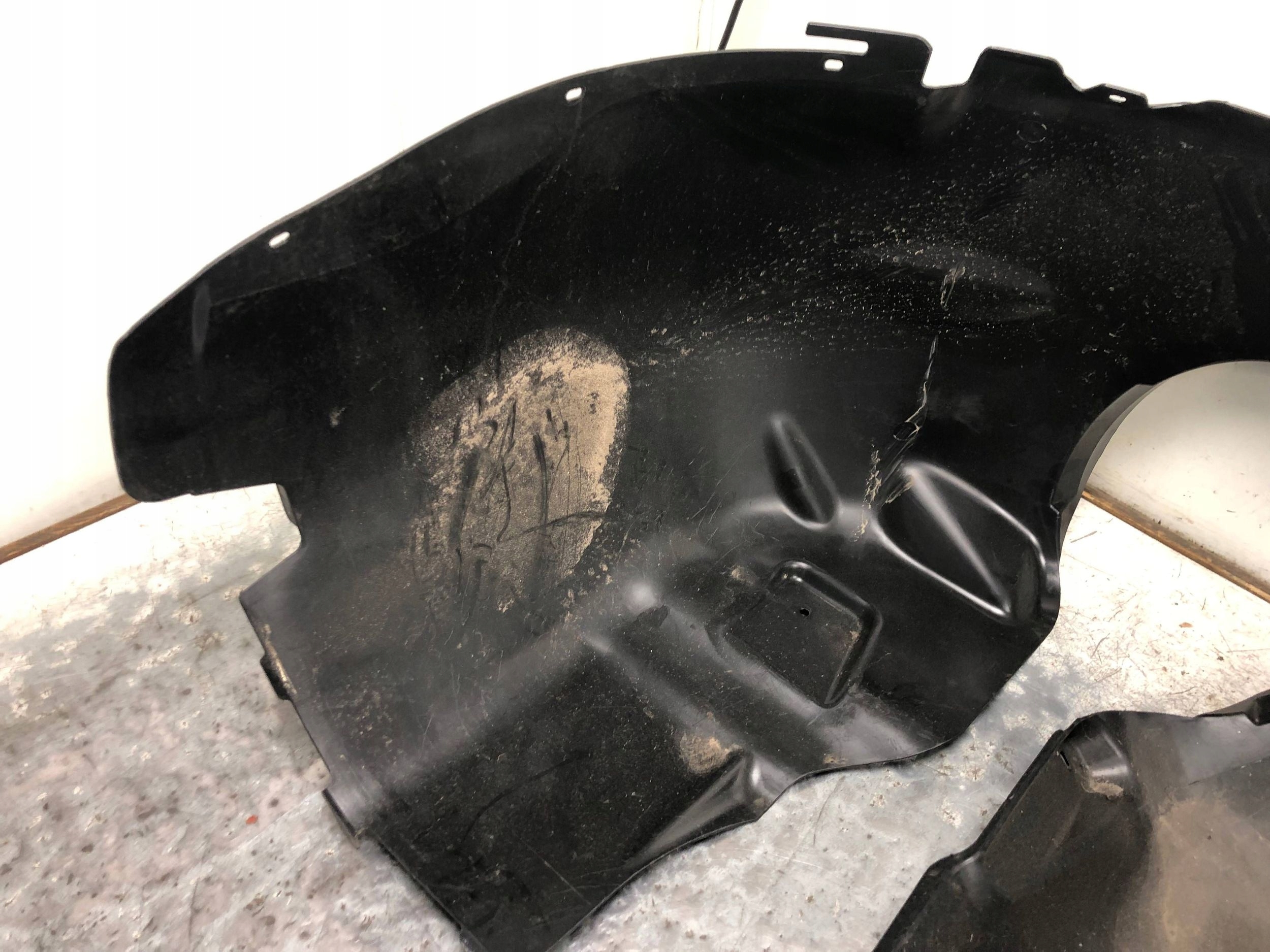 mudguard left front VW T7 7T0809957G