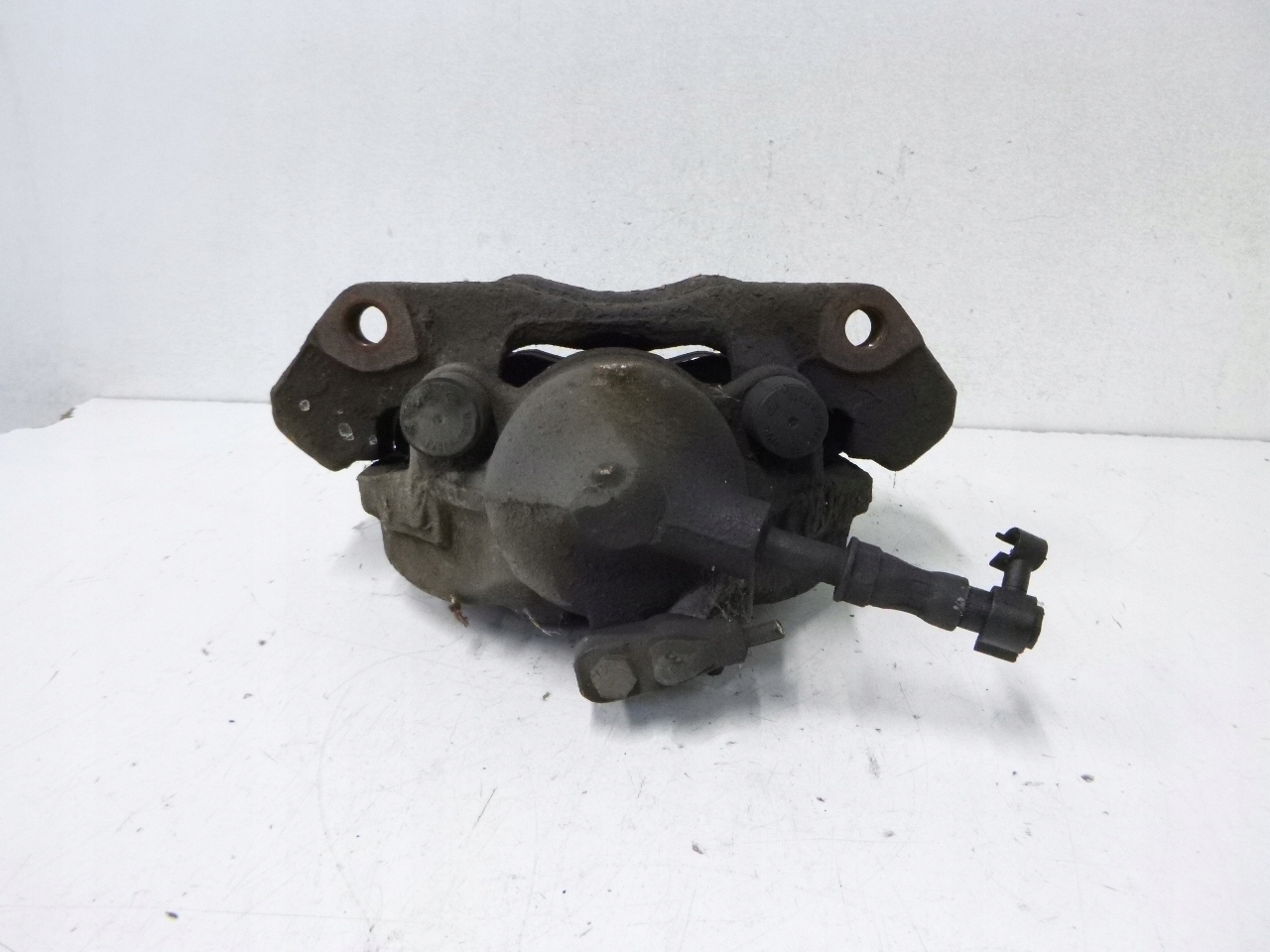 caliper brake front right Mercedes Sprinter W903 2.9D