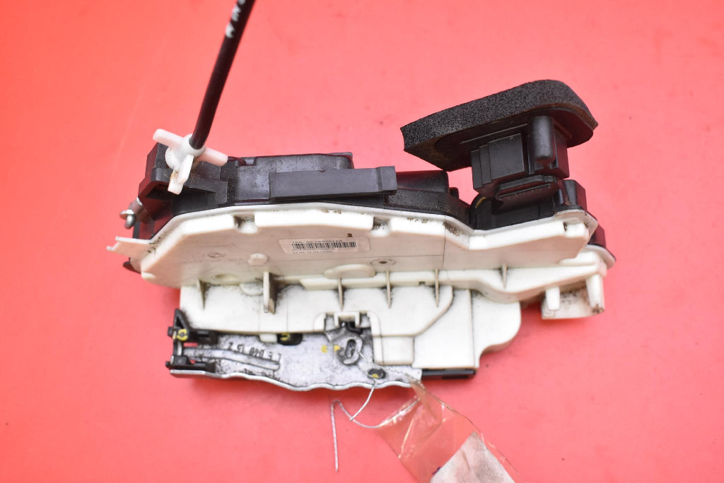 lock door left front front EU 5E1837015A SKODA YETI LIFT 13-18