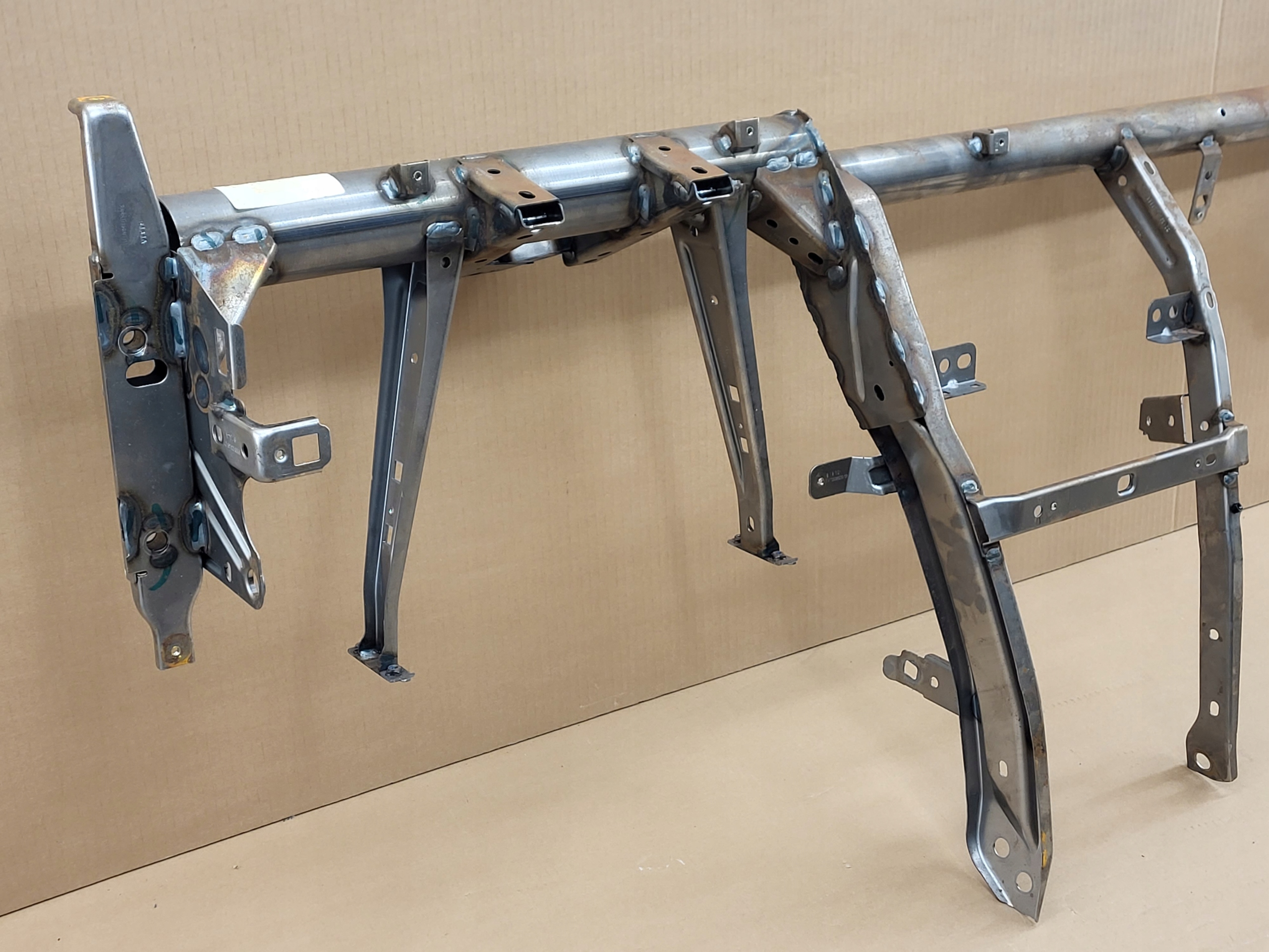 Support Traverse support tableau bord DESKE VOLVO XC40 C40 EUROPA