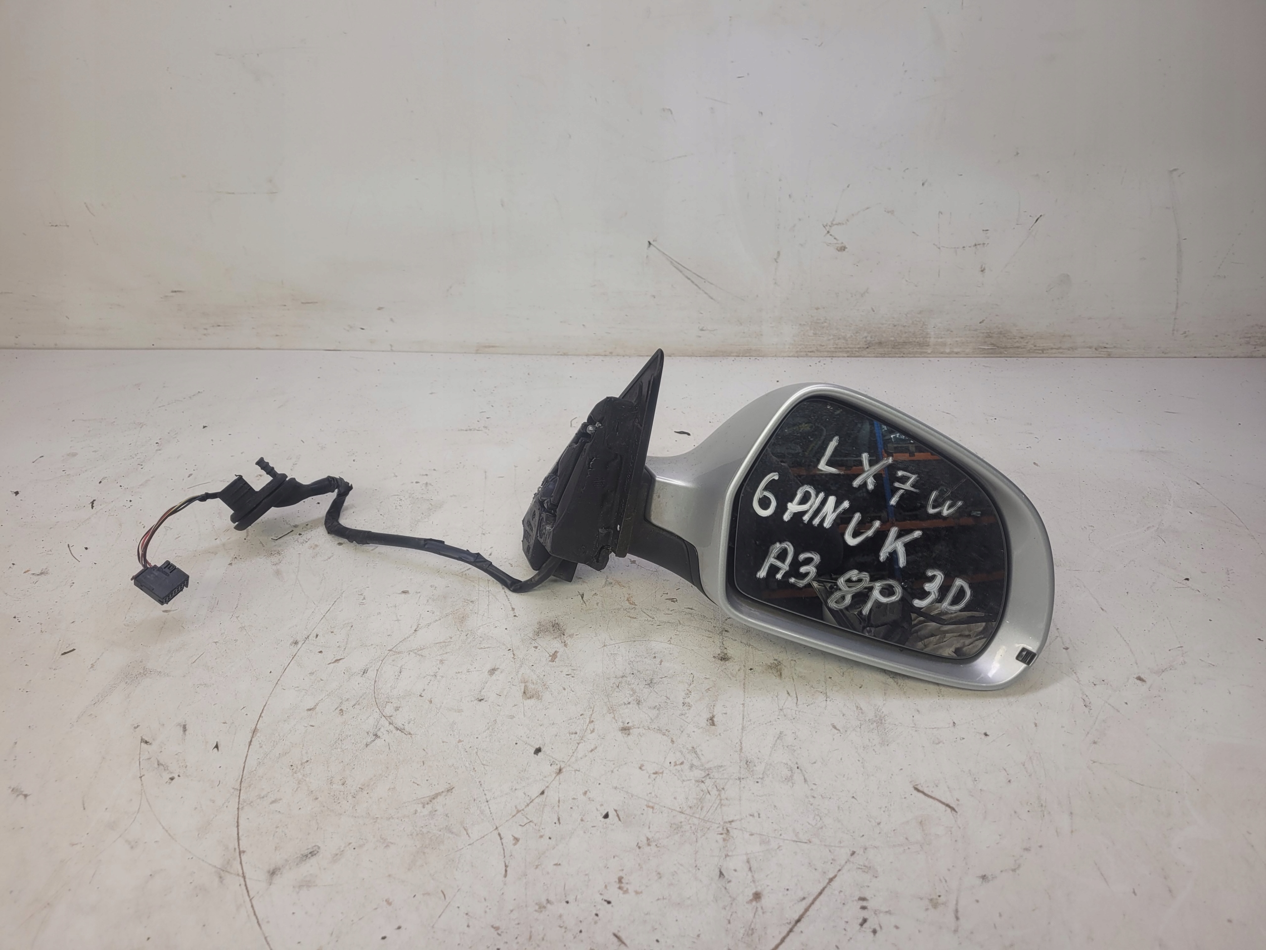 mirror right front AUDI A3 8P3 LX7W 6 PIN UK 3D