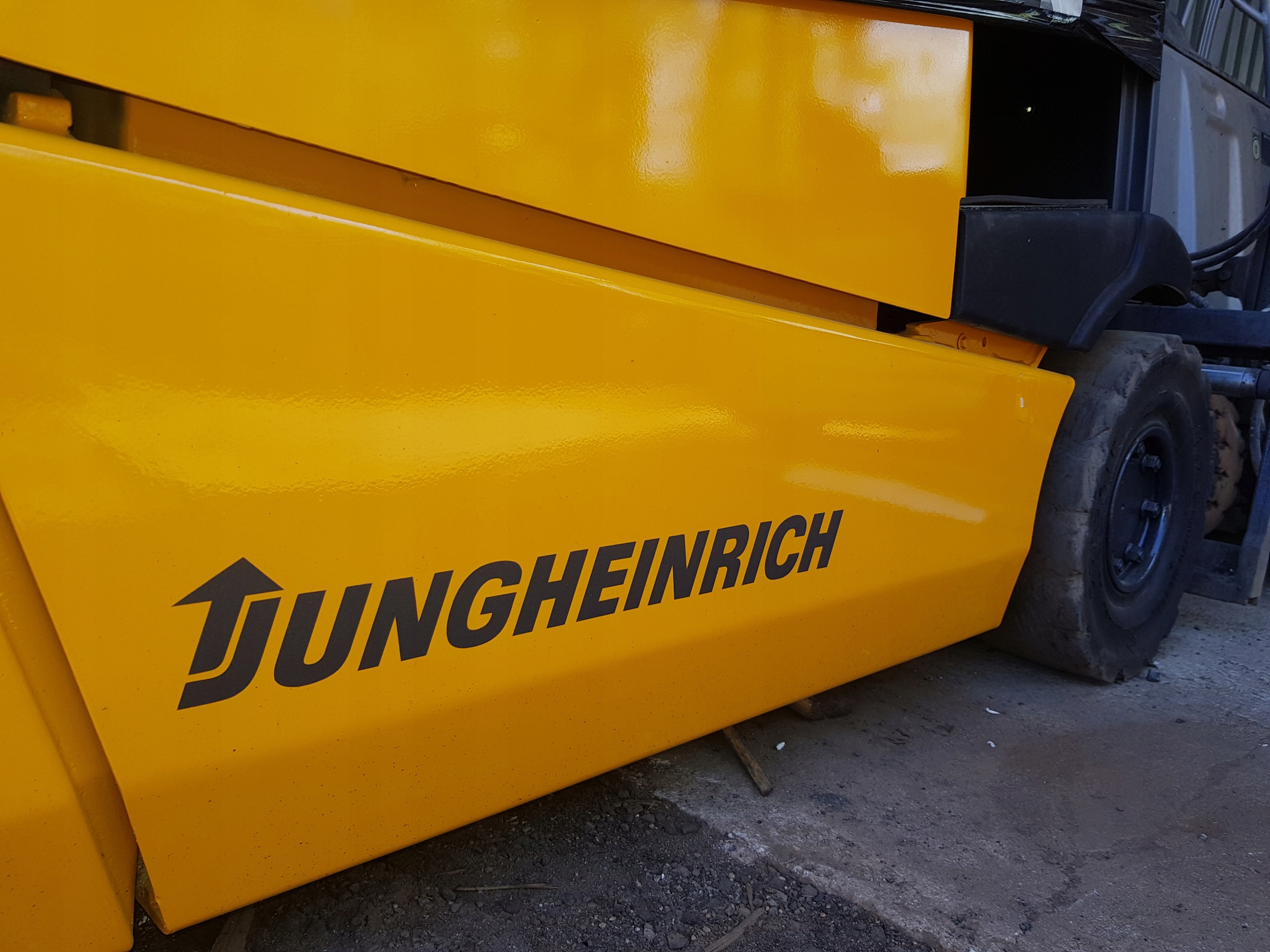 Naklejka napis na wózek JUNGHEINRICH do 45cm 2 szt Numer katalogowy części 45