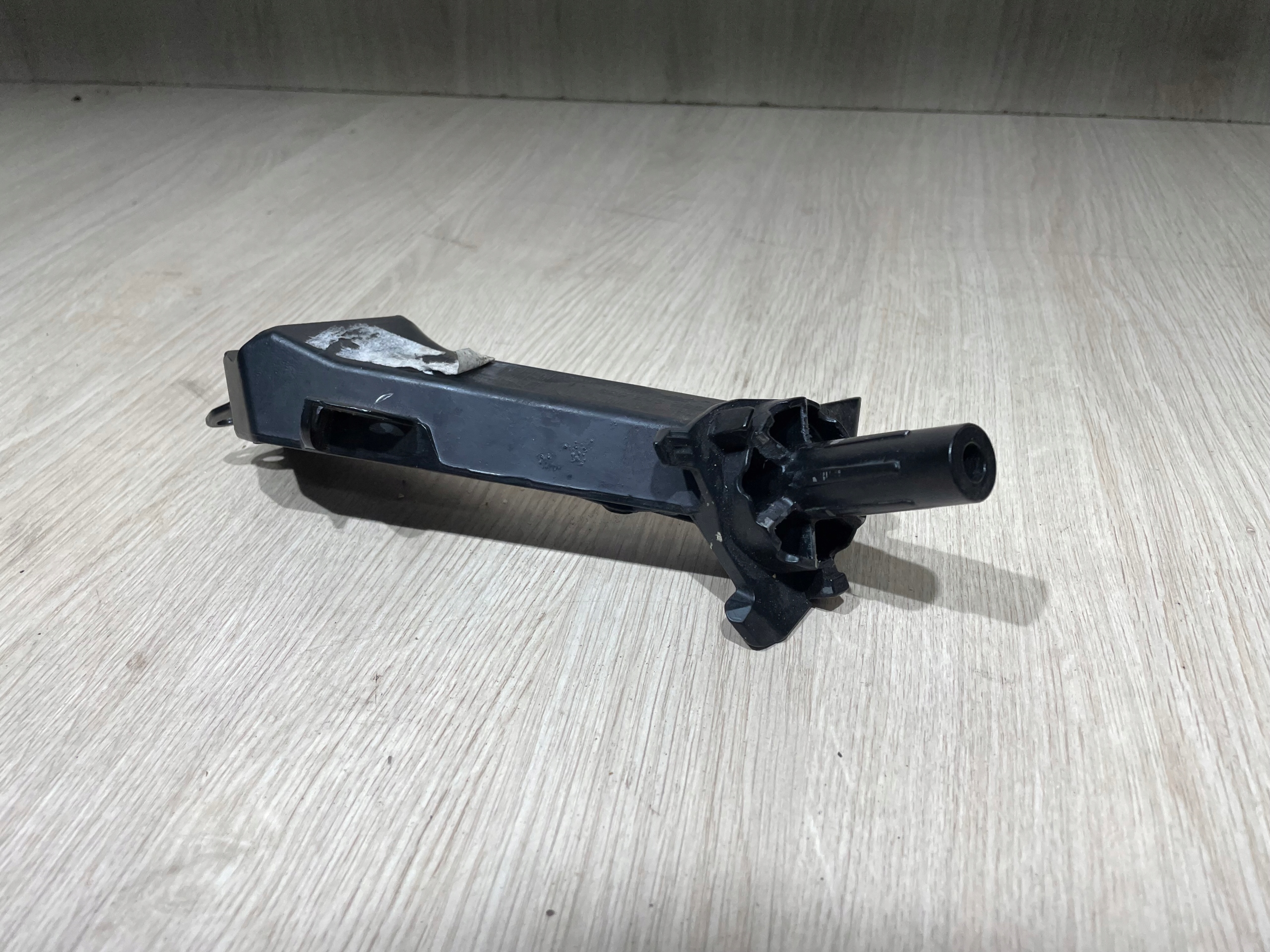 PORSCHE MACAN 95B PODSTAWA LUSTERKA LEWEGO 95B857539