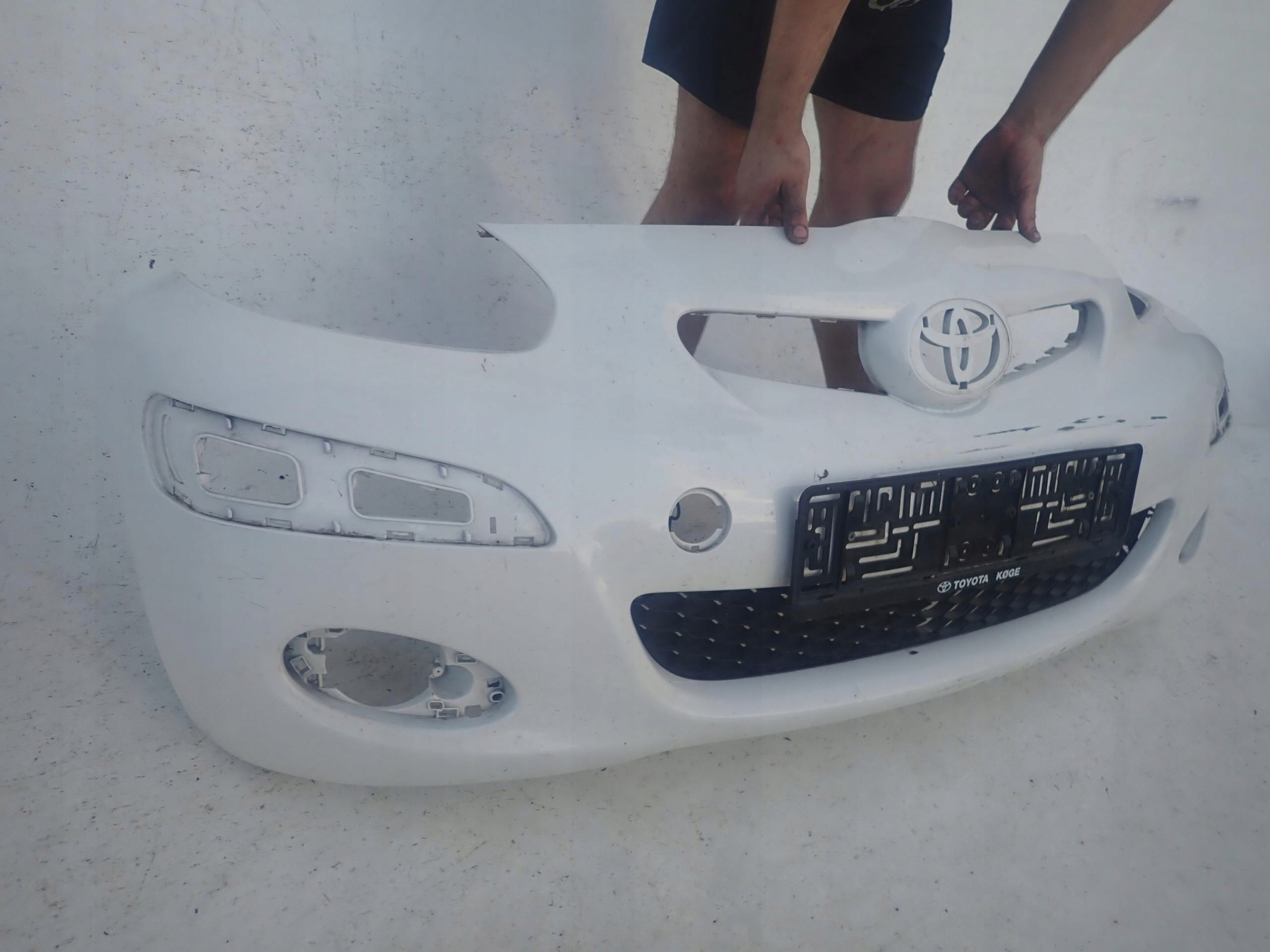 TOYOTA AYGO and 1 LIFT 08-12 bumper front front