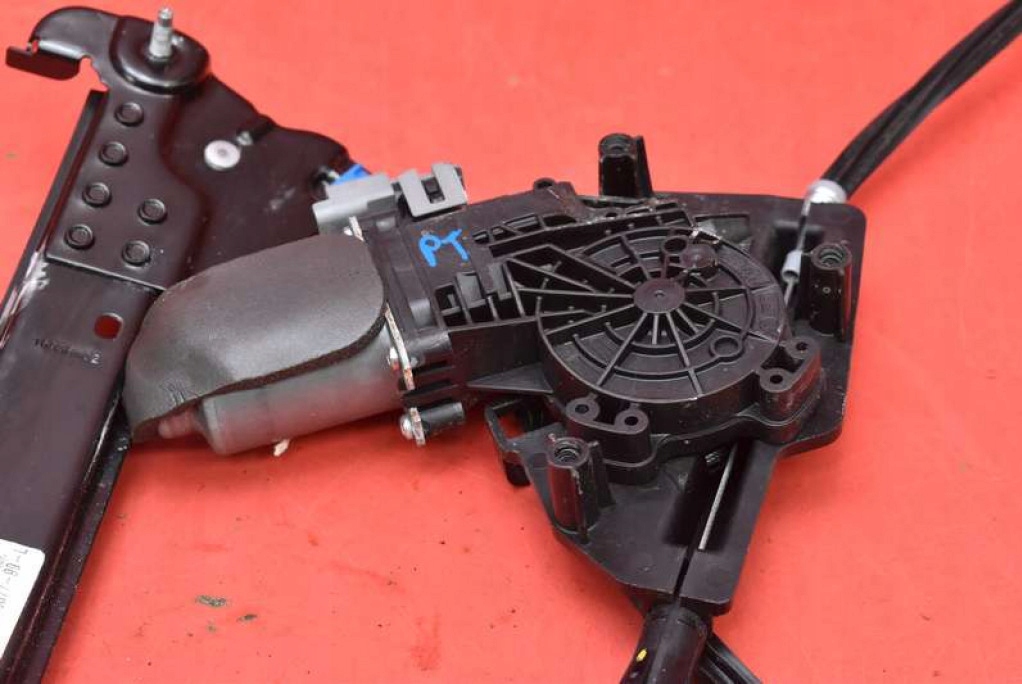 window regulator right rear part 6006377-99-L TESLA MODEL S 16-21
