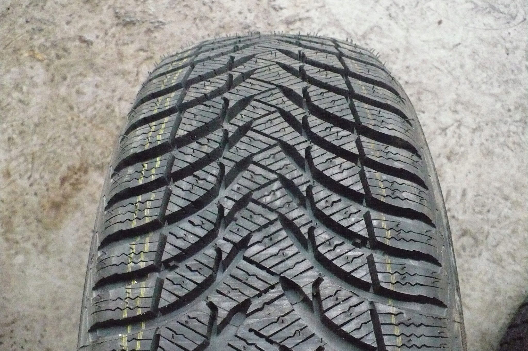 Michelin Alpin A4 215/65R15 Nová 2021