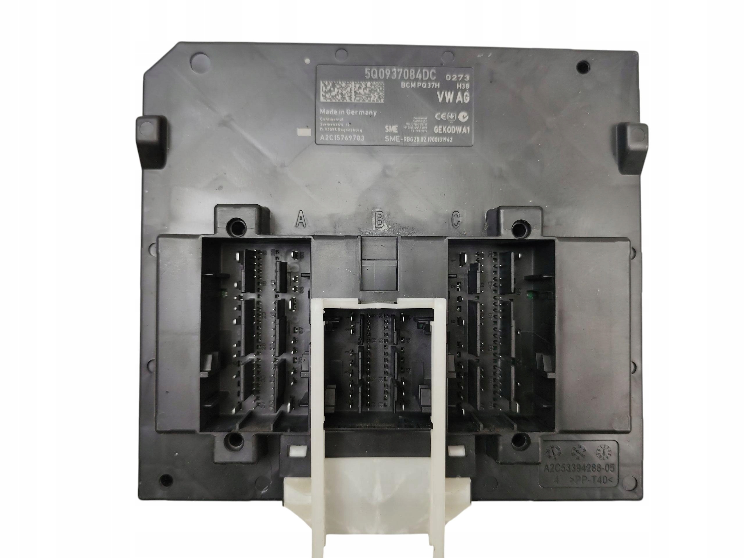control unit comfort control unit BCM OCTAVIA III GOLF VII A3 8V TIGUAN 5Q0937084DC