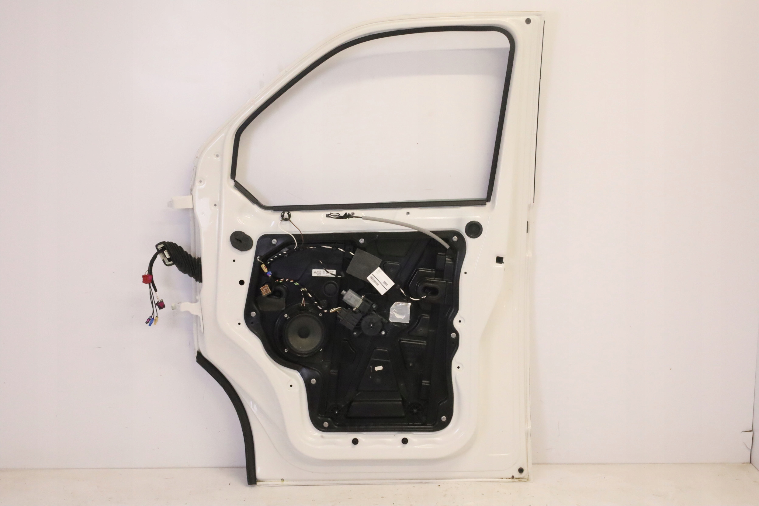 DRZWI PRAWE PRAWY PRZÓD PRZEDNIE VW TRANSPORTER T6.1 2023R LB9A Strona zabudowy przód - prawa