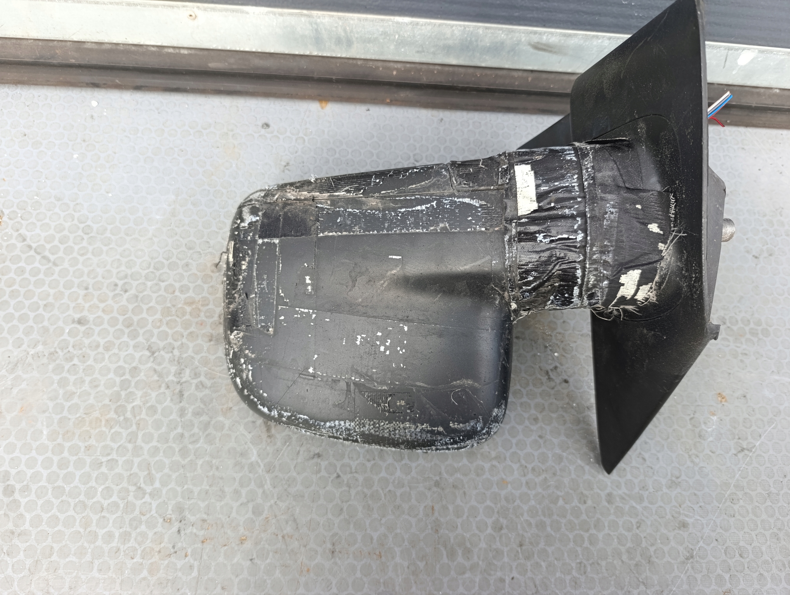 VW T5 mirror left driver´s 5 PIN damaged