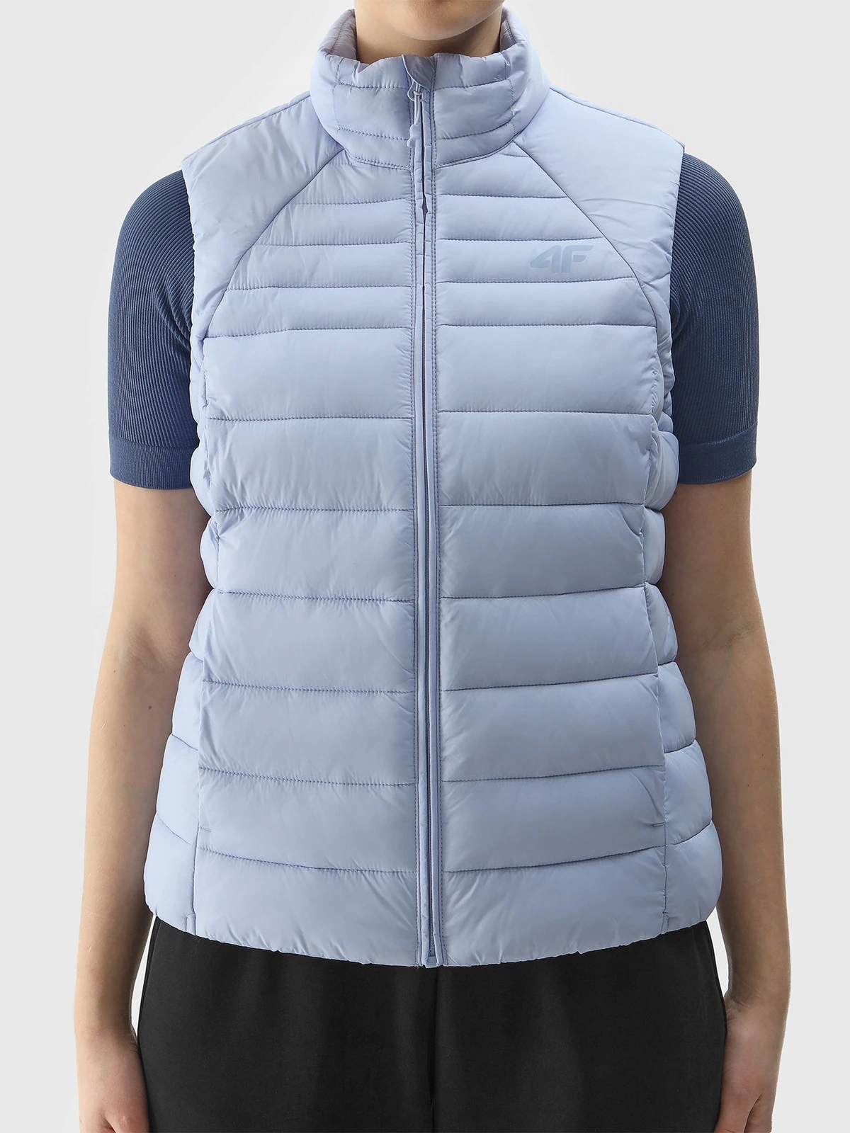 4F BEZRĘKAWNIK DAMSKI KAMIZELKA PUCHOWA CIENKA SS24 EAN (GTIN) 5904209007462