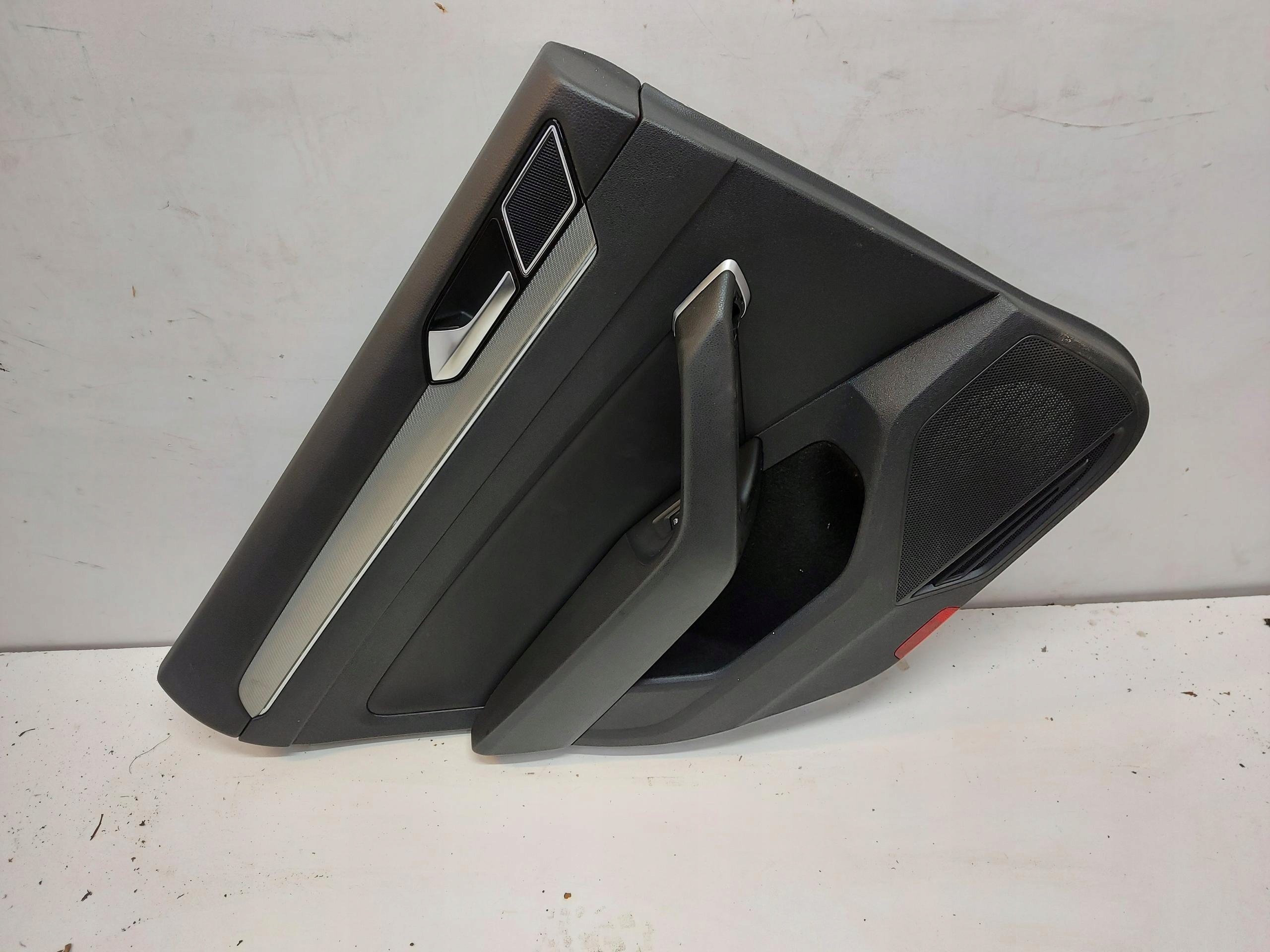 VW Arteon 3G8 2018r upholstery side door left rear part