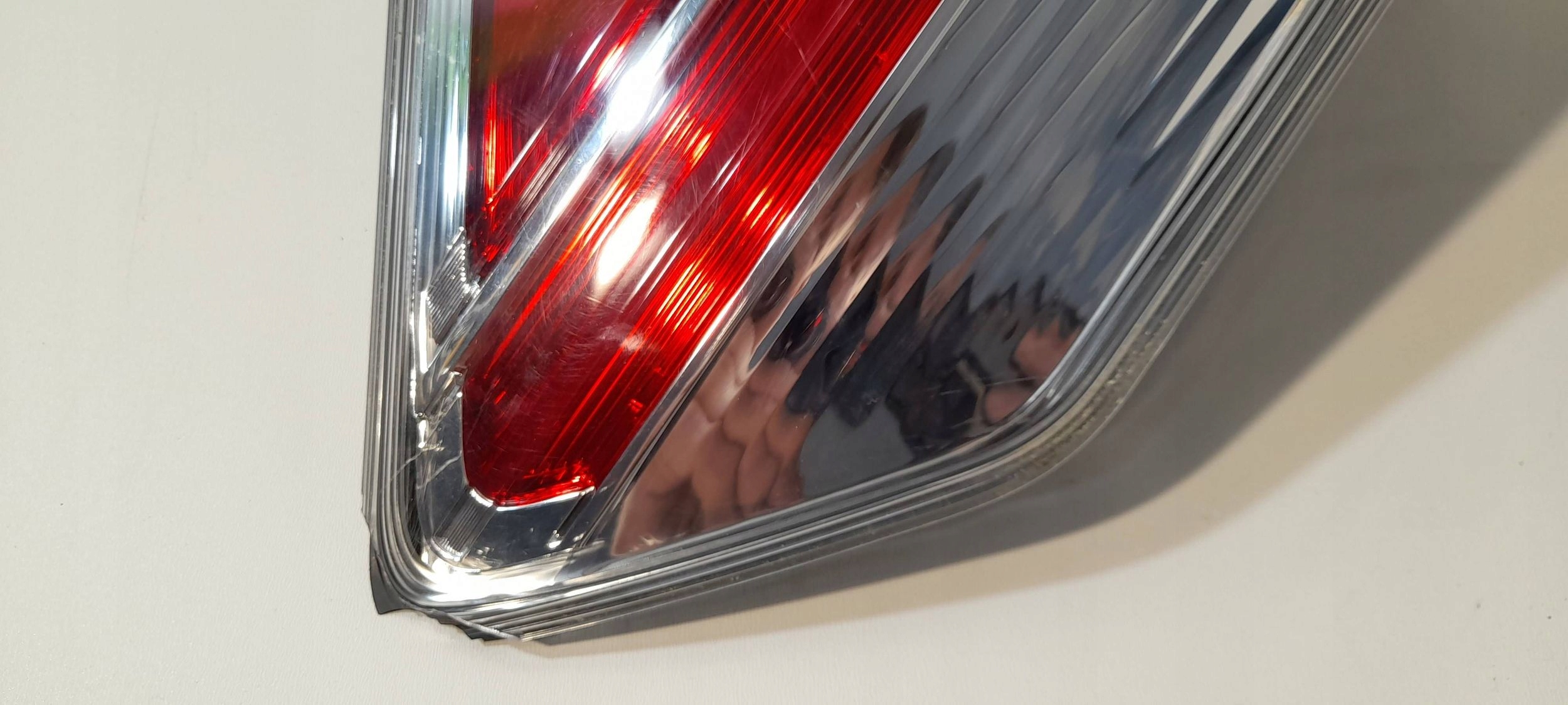 Nissan X-Trail T32 light rear left 22017939 (R9)