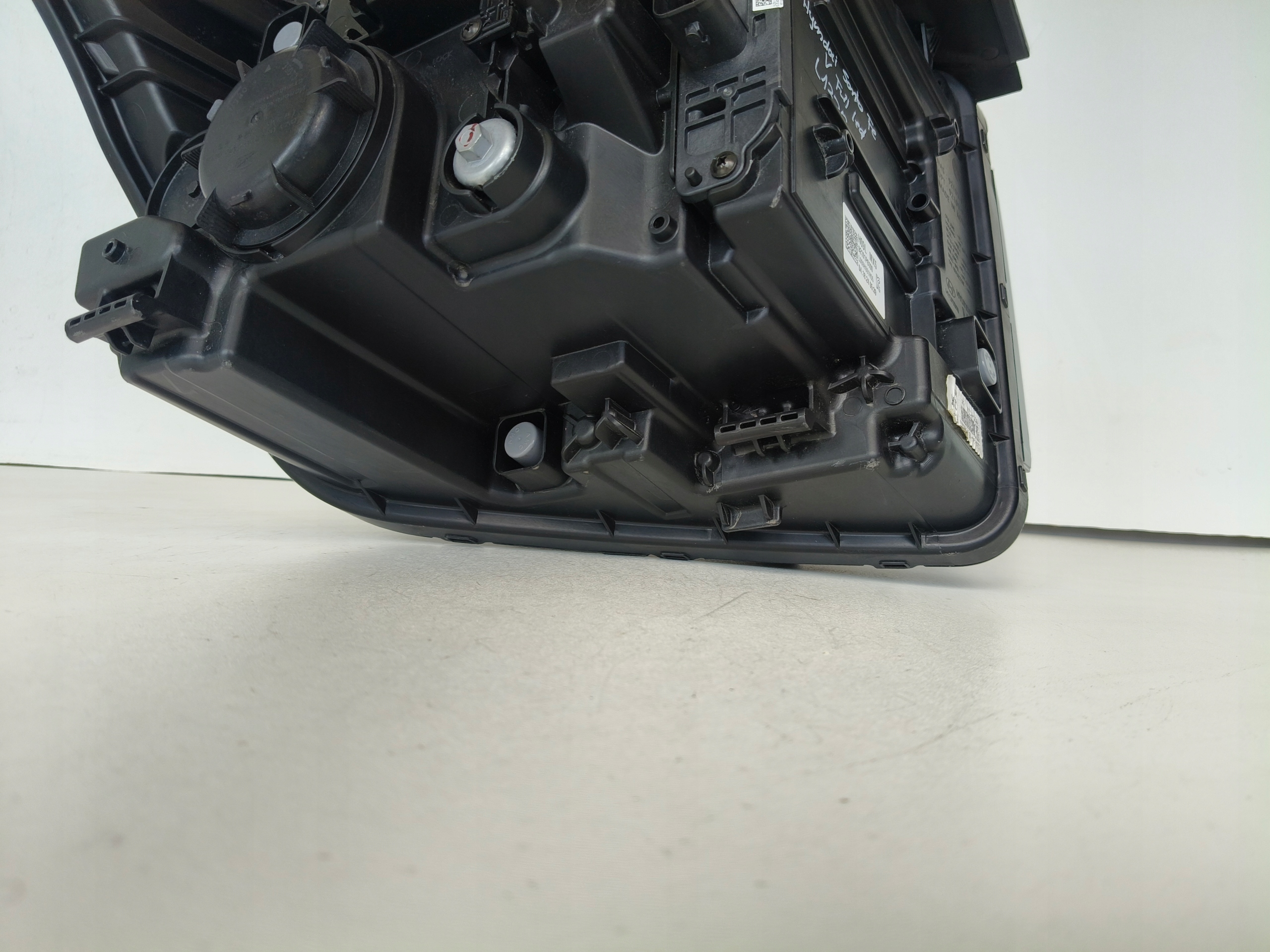 light left REFLEKTOR HYUNDAI SANTA FE V 23- FULL LED