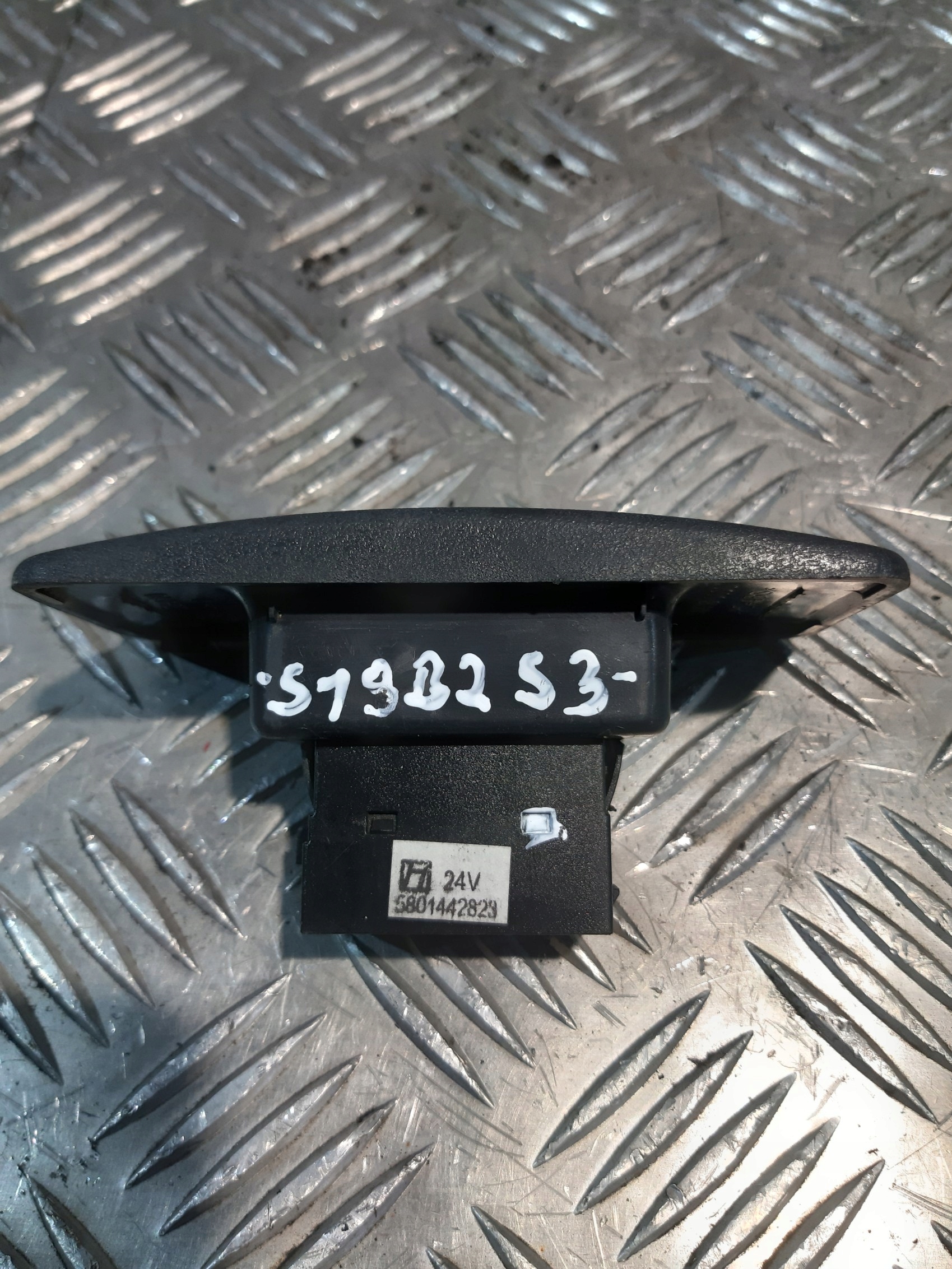 5801442823 IVECO STRALIS Schalter