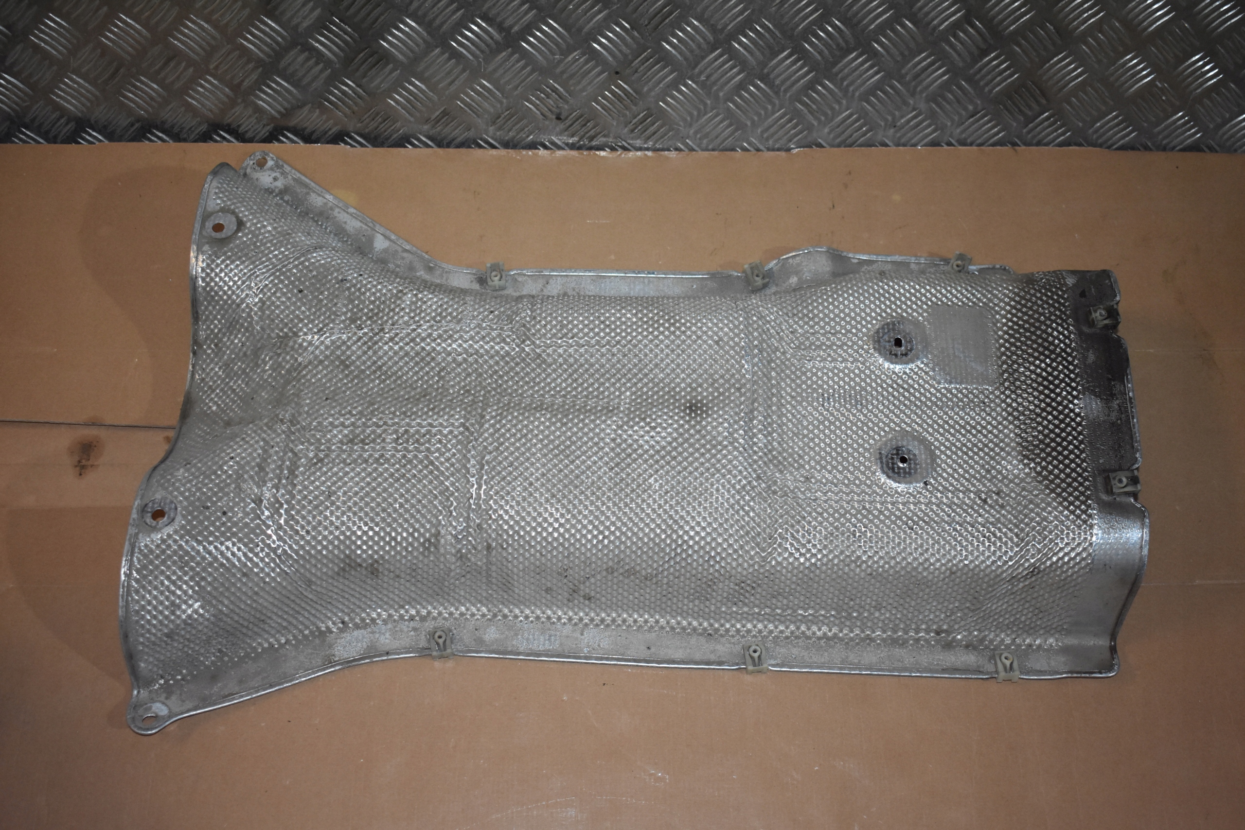 IDEALNA Blende Abdeckung TERMICZNA BMW G05 G06 G07 1