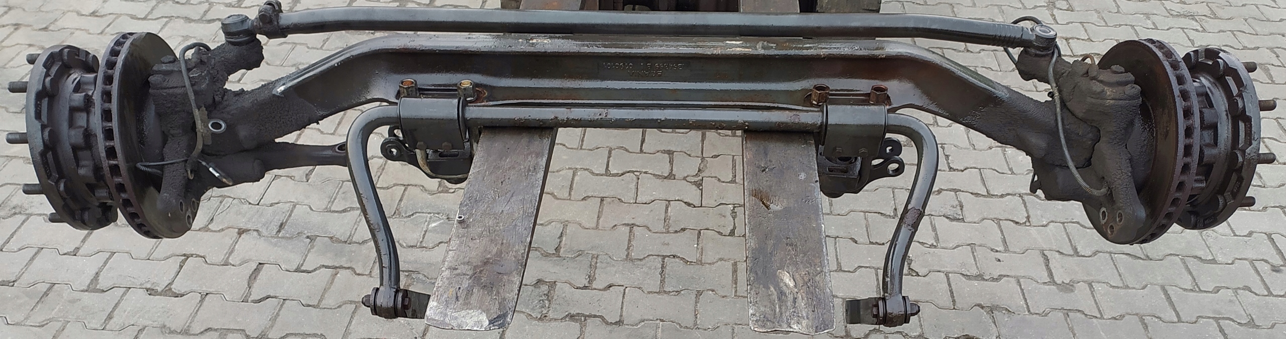 SCANIA R420 KOMPLETNA BELKA ZWROTNICA OŚ PRZEDNIA (1354399) (BRAK ZACISKÓW)