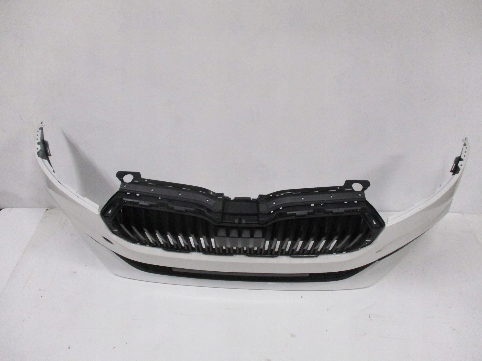 bumper front Skoda Fabia 21R below RADAR