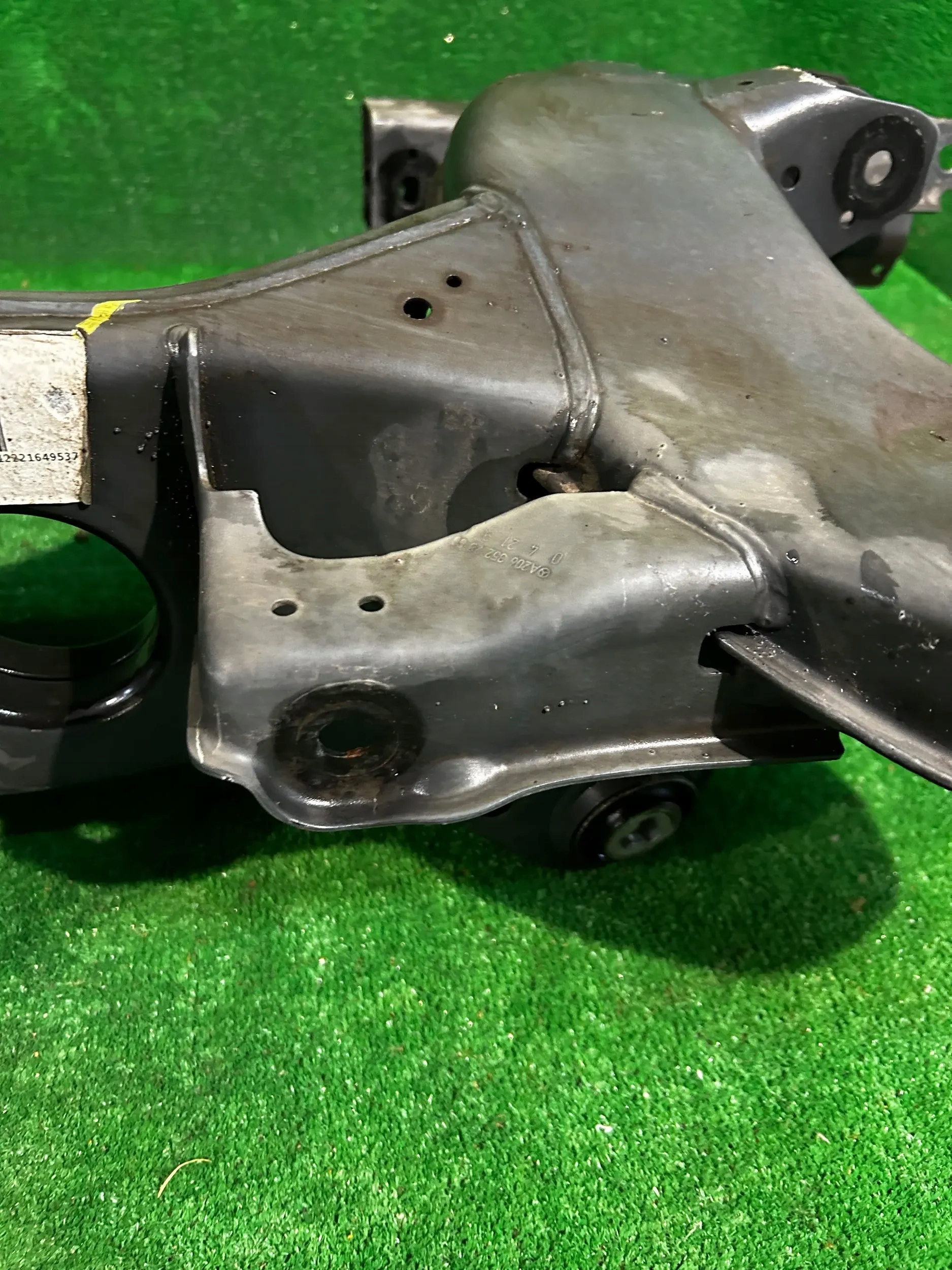 subframe axle beam rear part MERCEDES C-KLASA W206 A2063522800