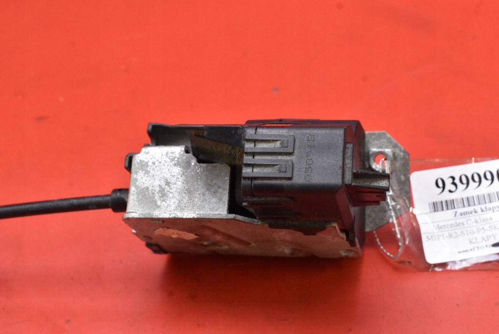 lock bonnet rear part boot A2037400135 MERCEDES C-KLASA COUPE 00-04