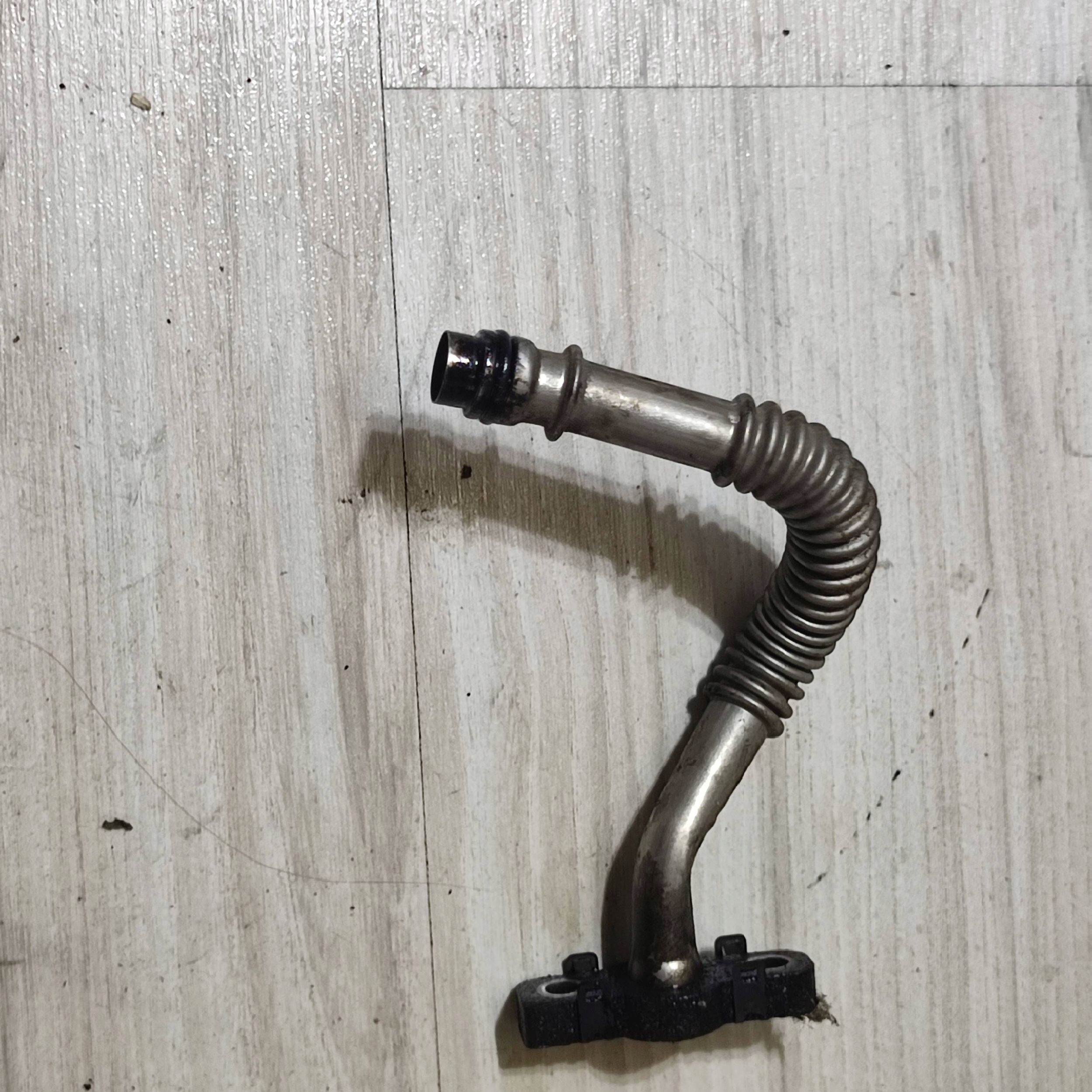 Ölleitung Turbolader Peugeot Rifter