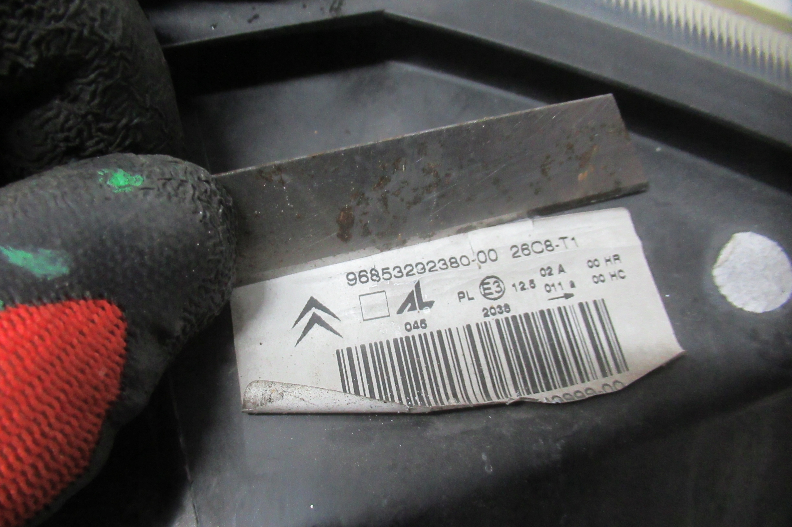CITROEN C3 PLURIEL 1.4 BENZ. 08R light left front
