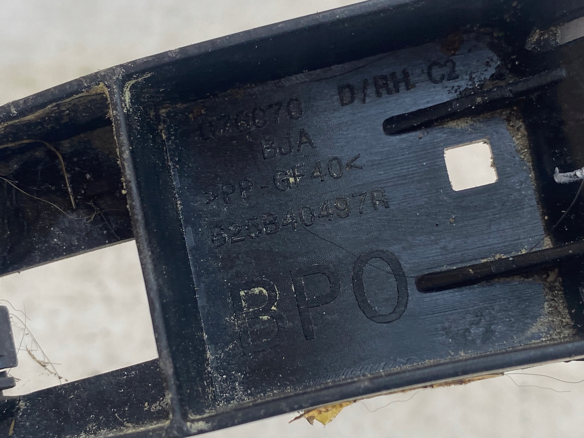 RENAULT CLIO V 19- Support plaque Console Armature Avant Droite 625B40497R