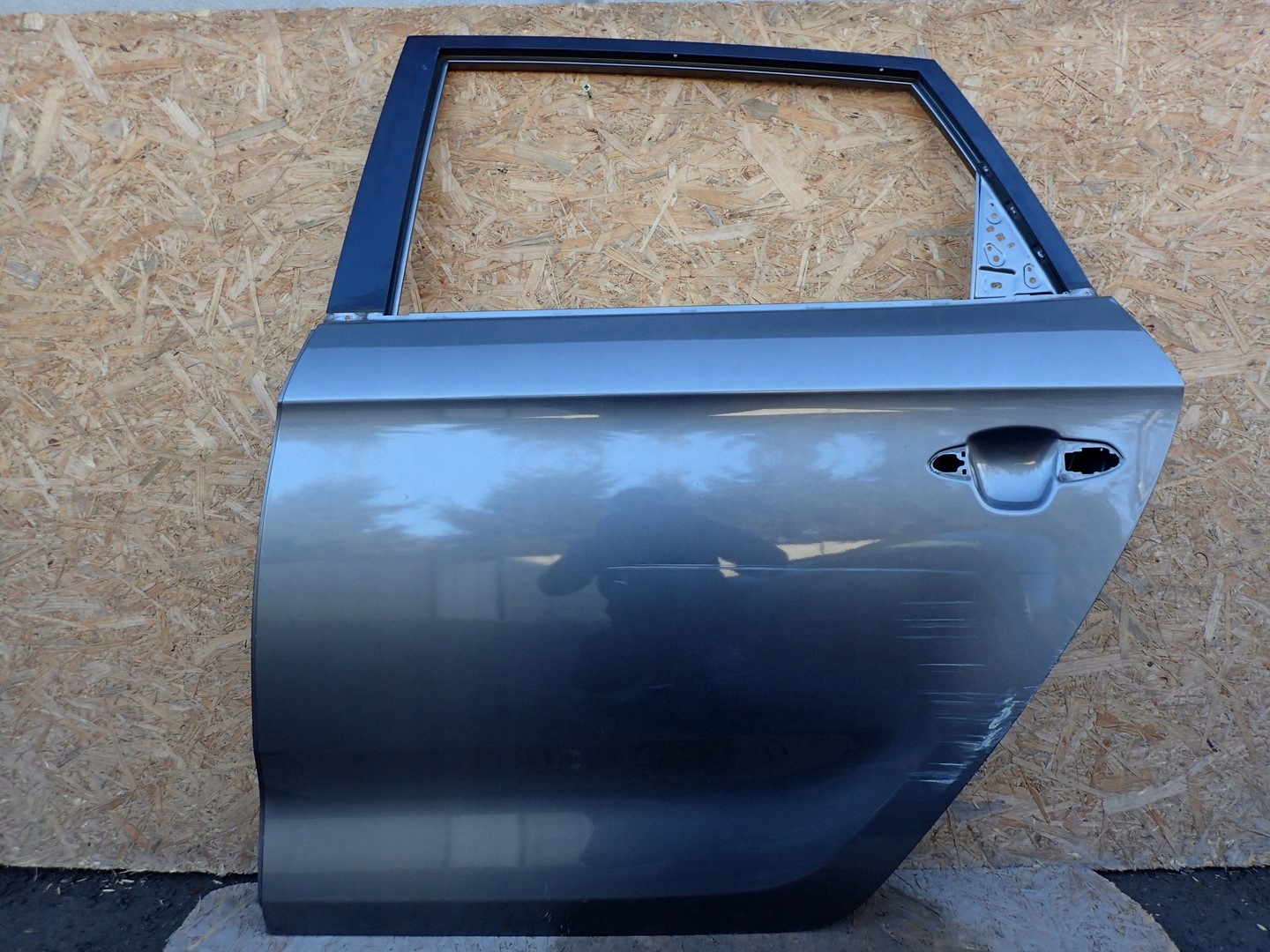 door left rear. left rear part KIA CARENS 4 IV 2013