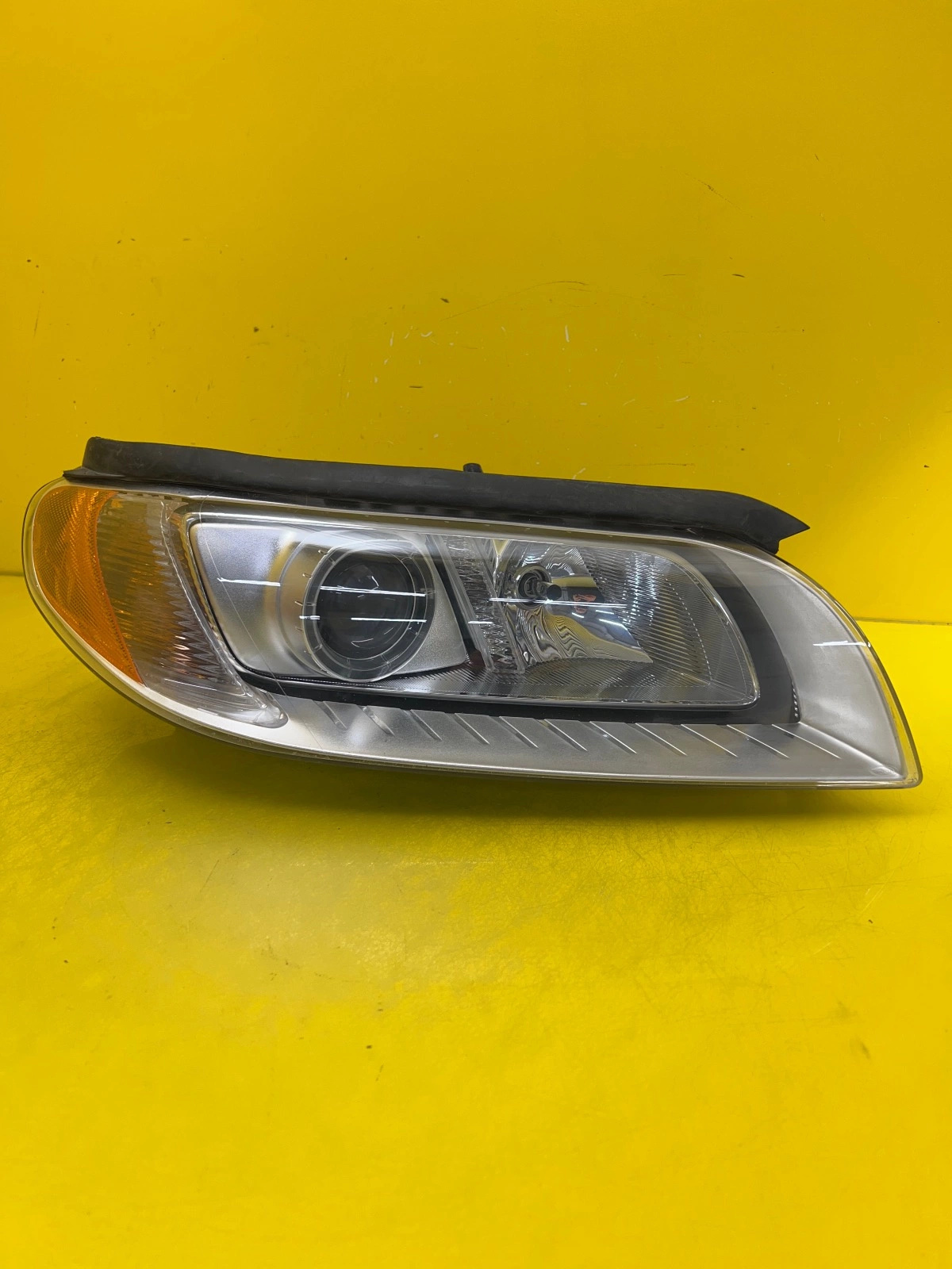 light right Volvo V70 III S80 II Xenon non-setting 31214348