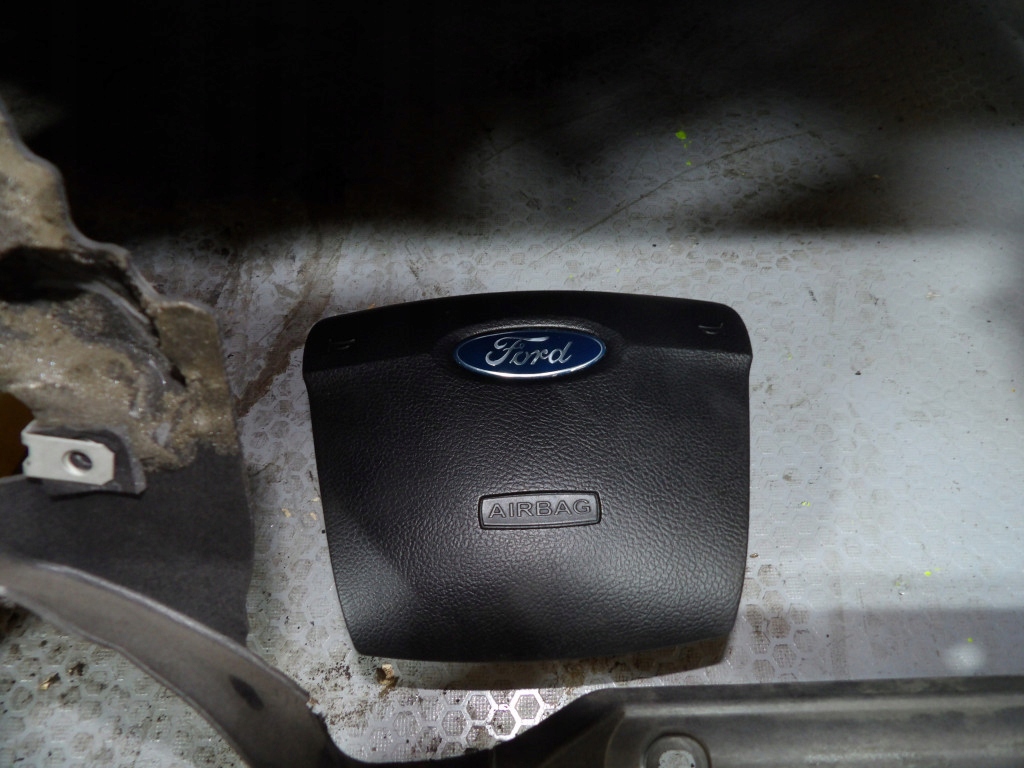 FORD S-MAX and console dashboard cockpit airbag