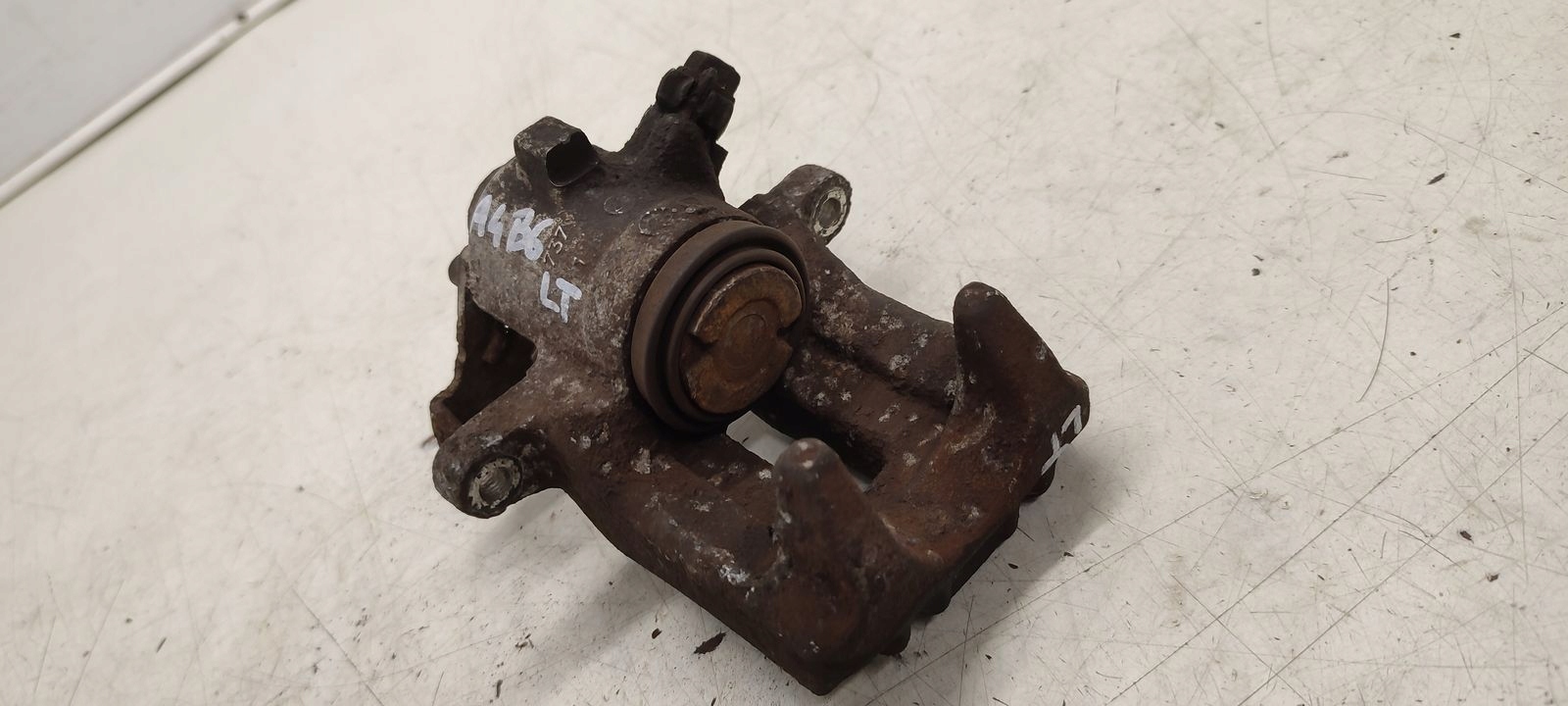 caliper rear part rear left Audi A4 B6